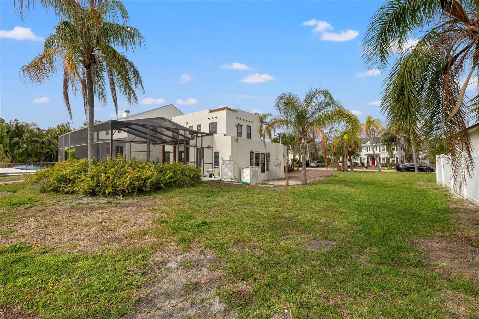 St Petersburg, FL 33703,1936 ARROWHEAD DR NE