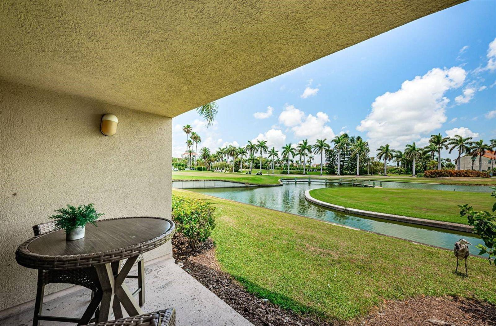 St Petersburg, FL 33715,5900 BAHIA DEL MAR CIR #137
