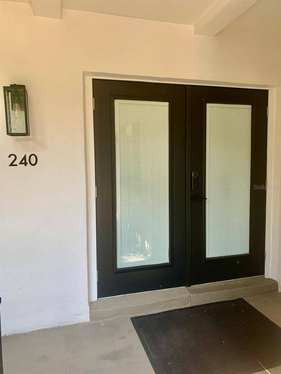 St Petersburg, FL 33701,125 5TH AVE NE #240
