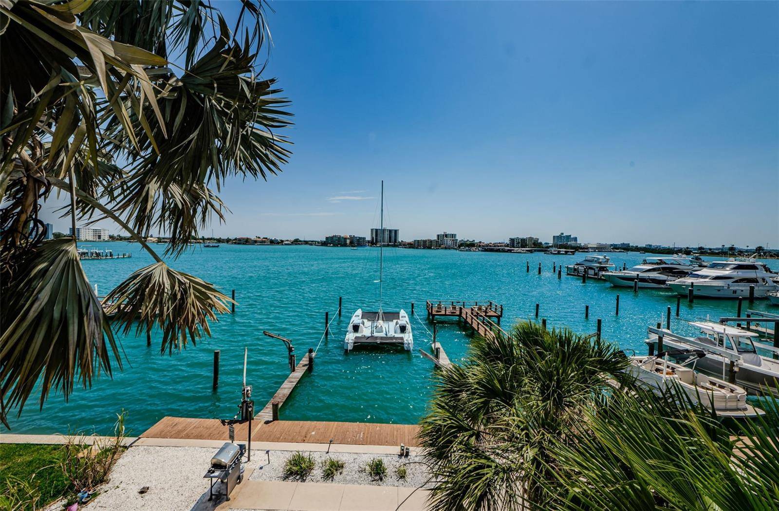 Clearwater, FL 33767,479 E SHORE DR #8