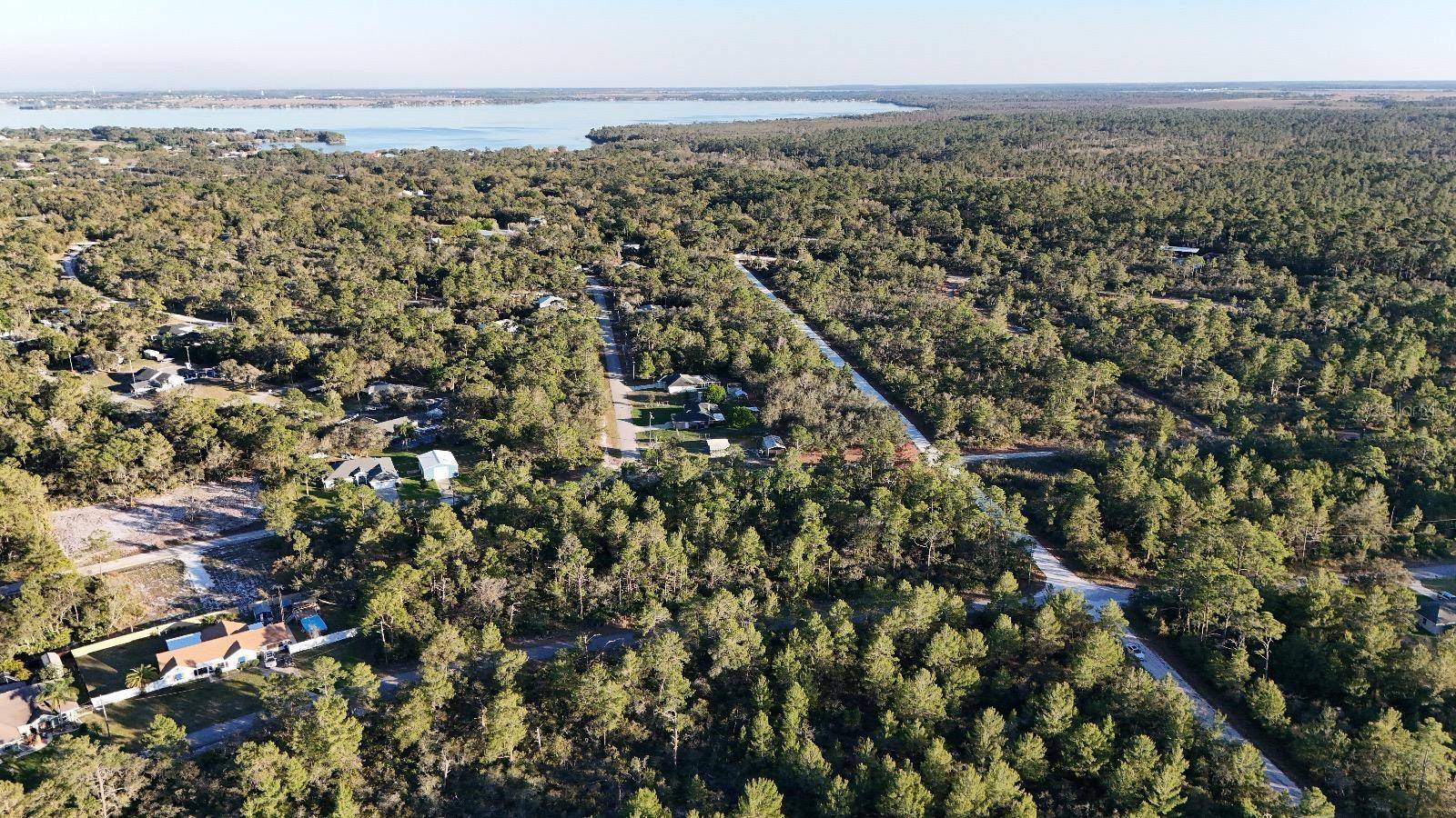 Lake Placid, FL 33852,929 BREEZY RD