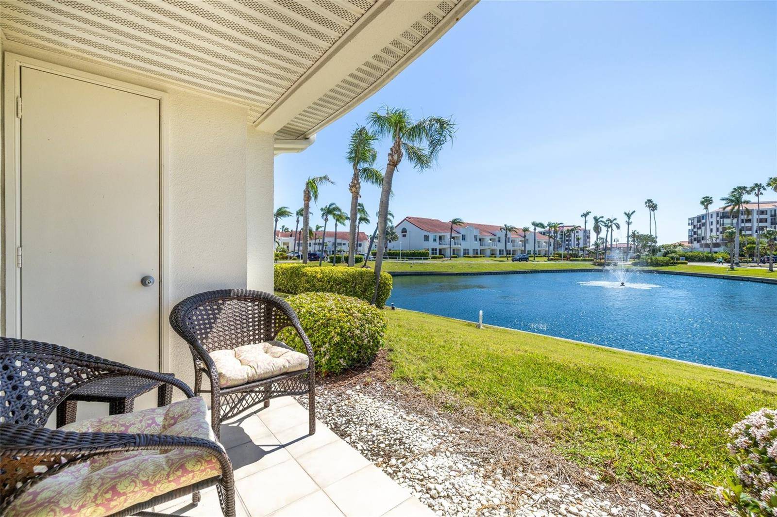 St Petersburg, FL 33715,6061 BAHIA DEL MAR BLVD #112