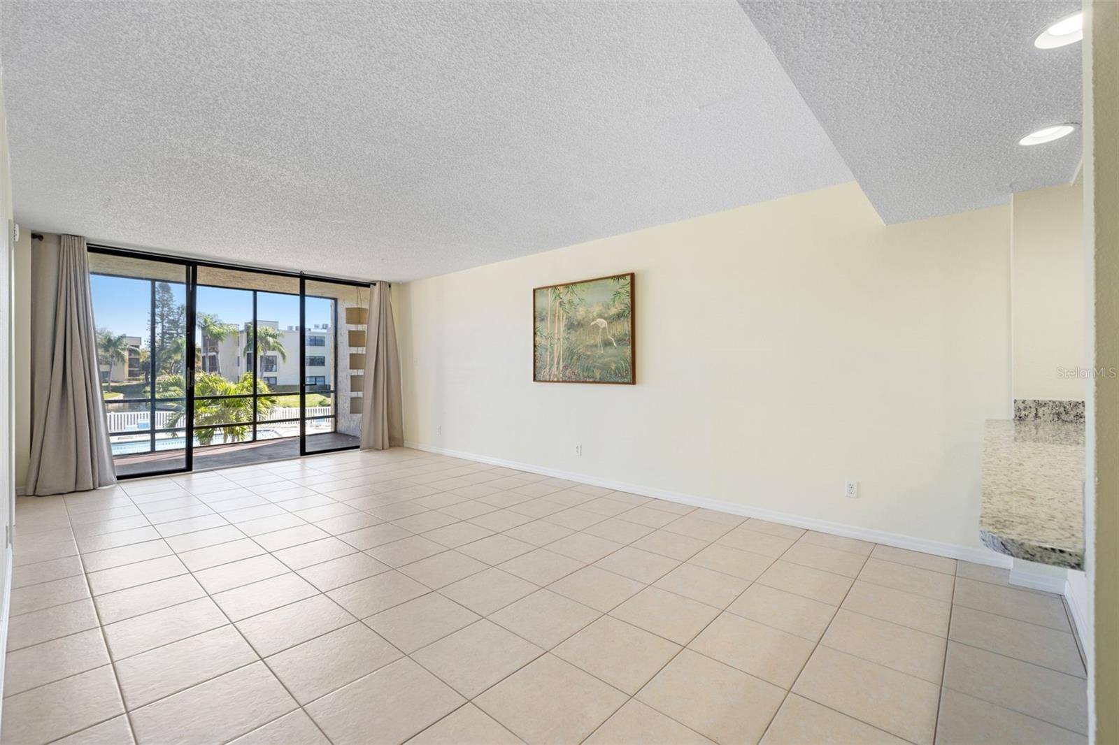 Largo, FL 33774,14130 ROSEMARY LN #5206