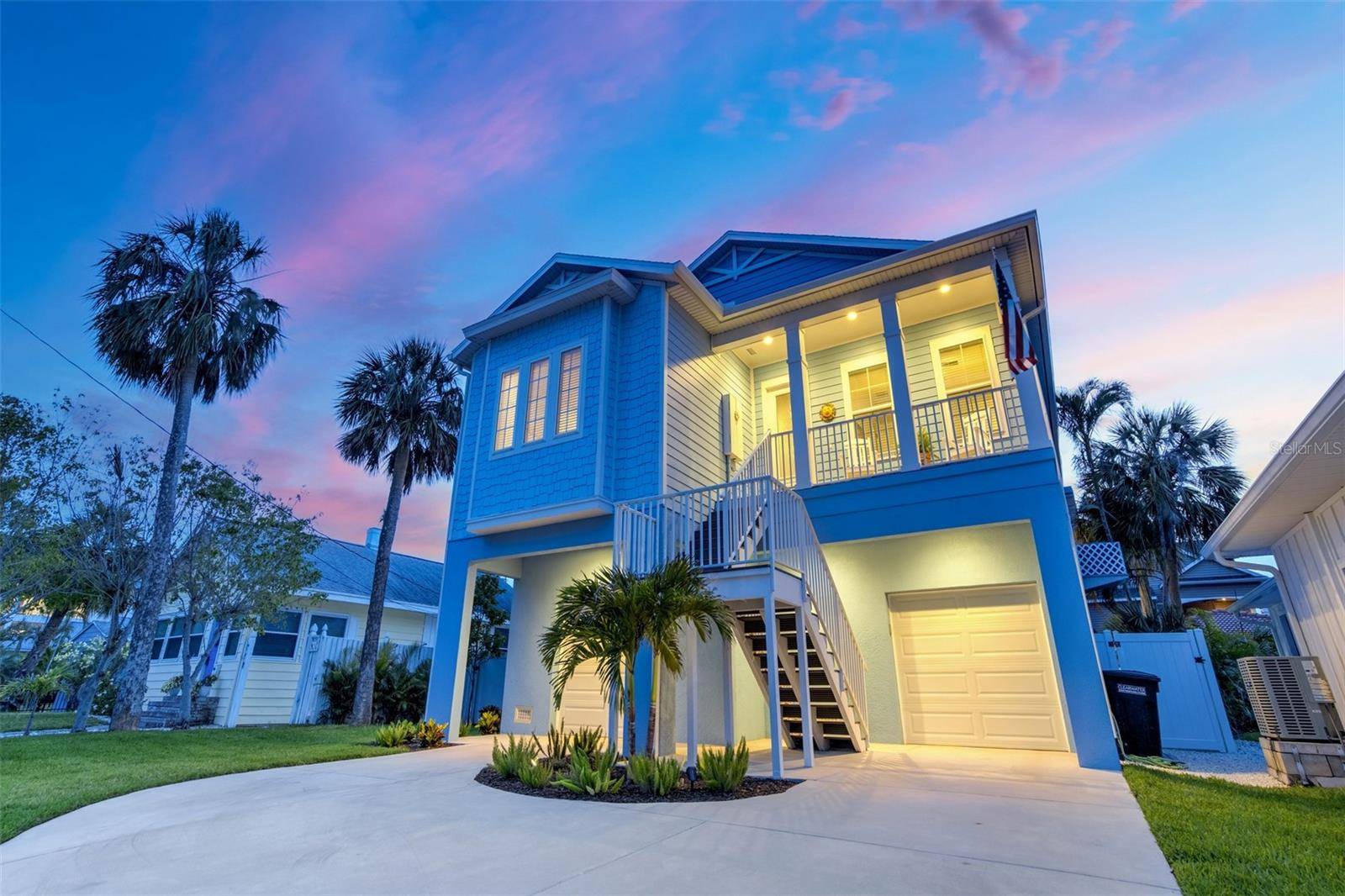 Clearwater Beach, FL 33767,720 BAY ESPLANADE