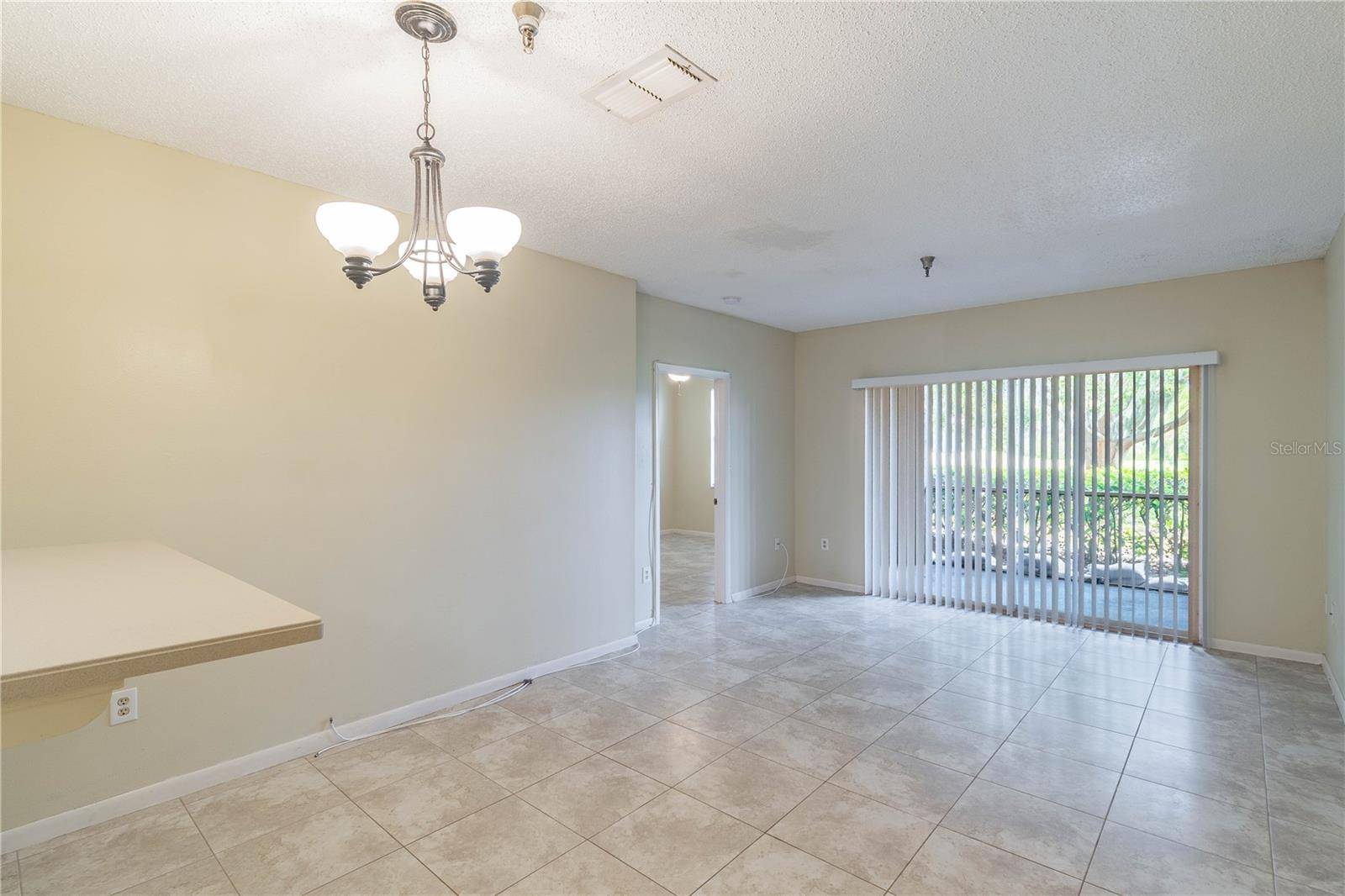 Clearwater, FL 33762,2333 FEATHER SOUND DR #B101