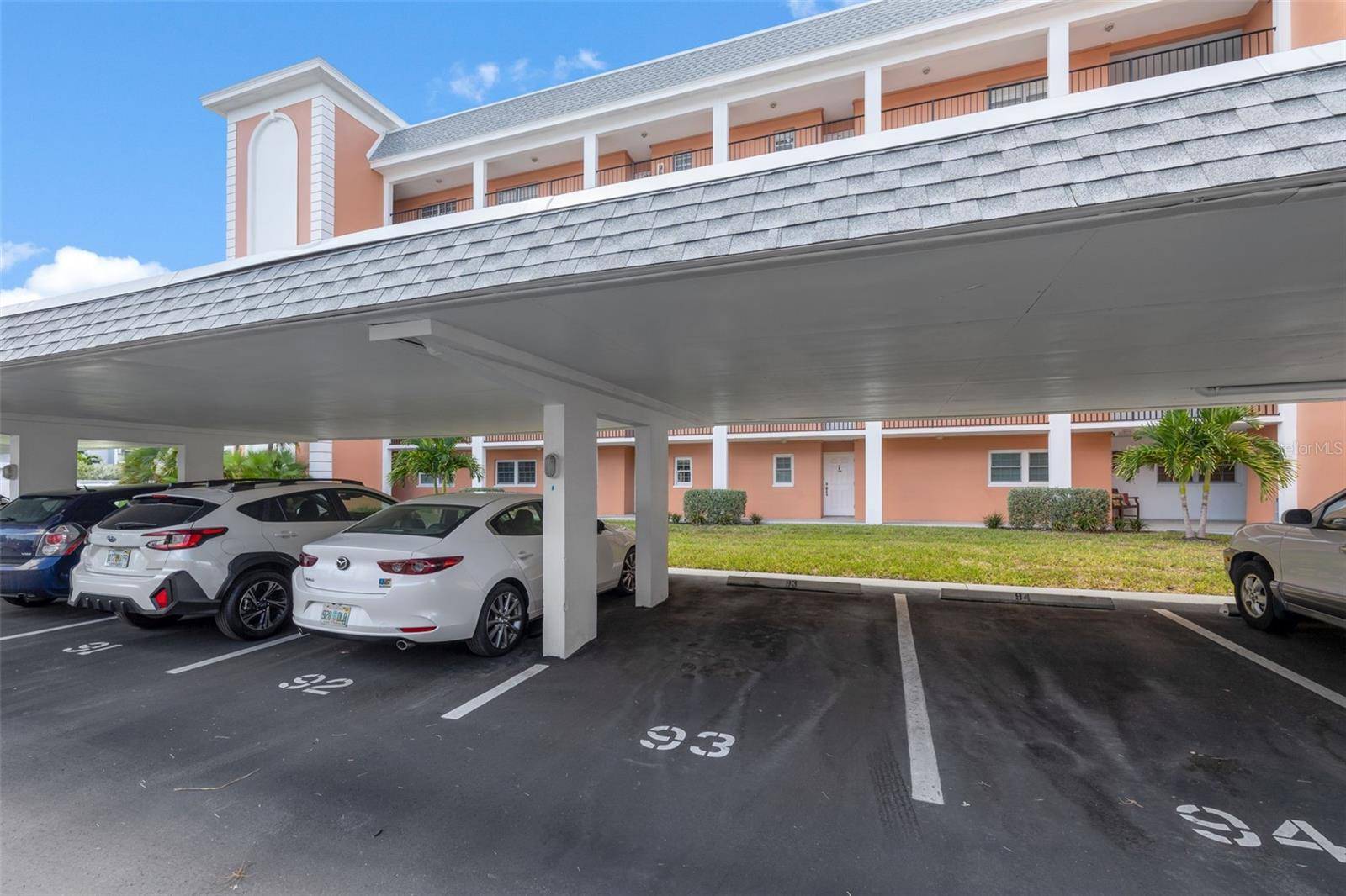 St Petersburg, FL 33710,6800 20TH AVE N #309
