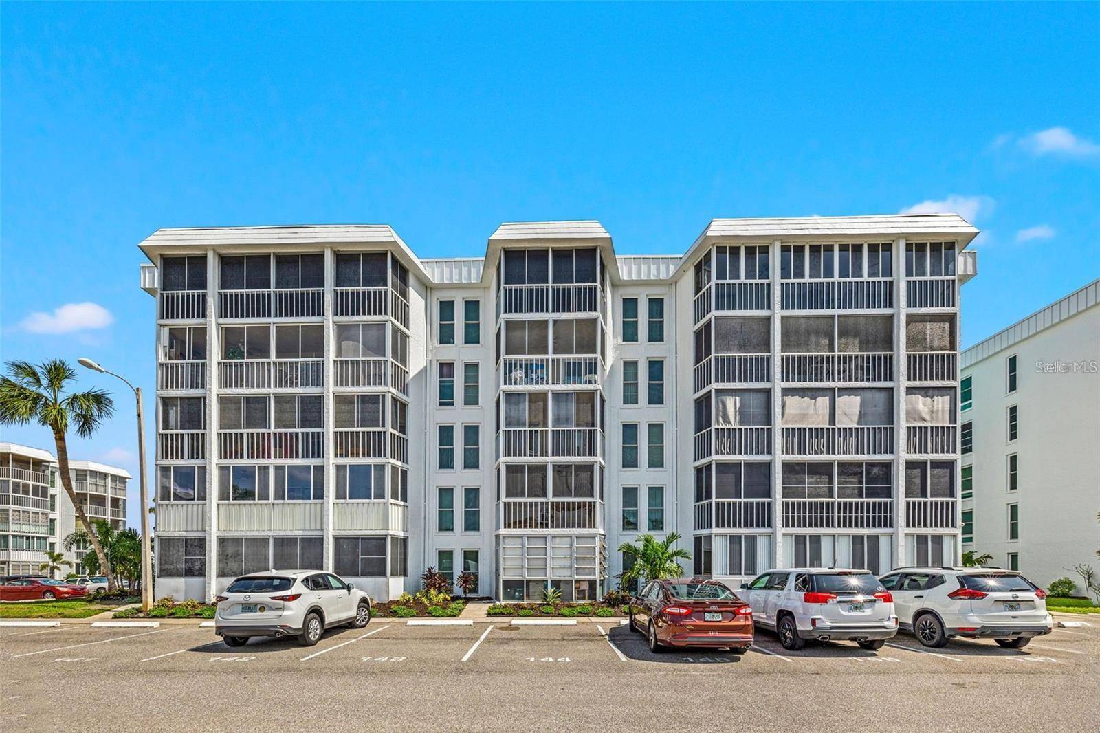 St Petersburg, FL 33711,4908 38TH WAY S #501(Furnished)