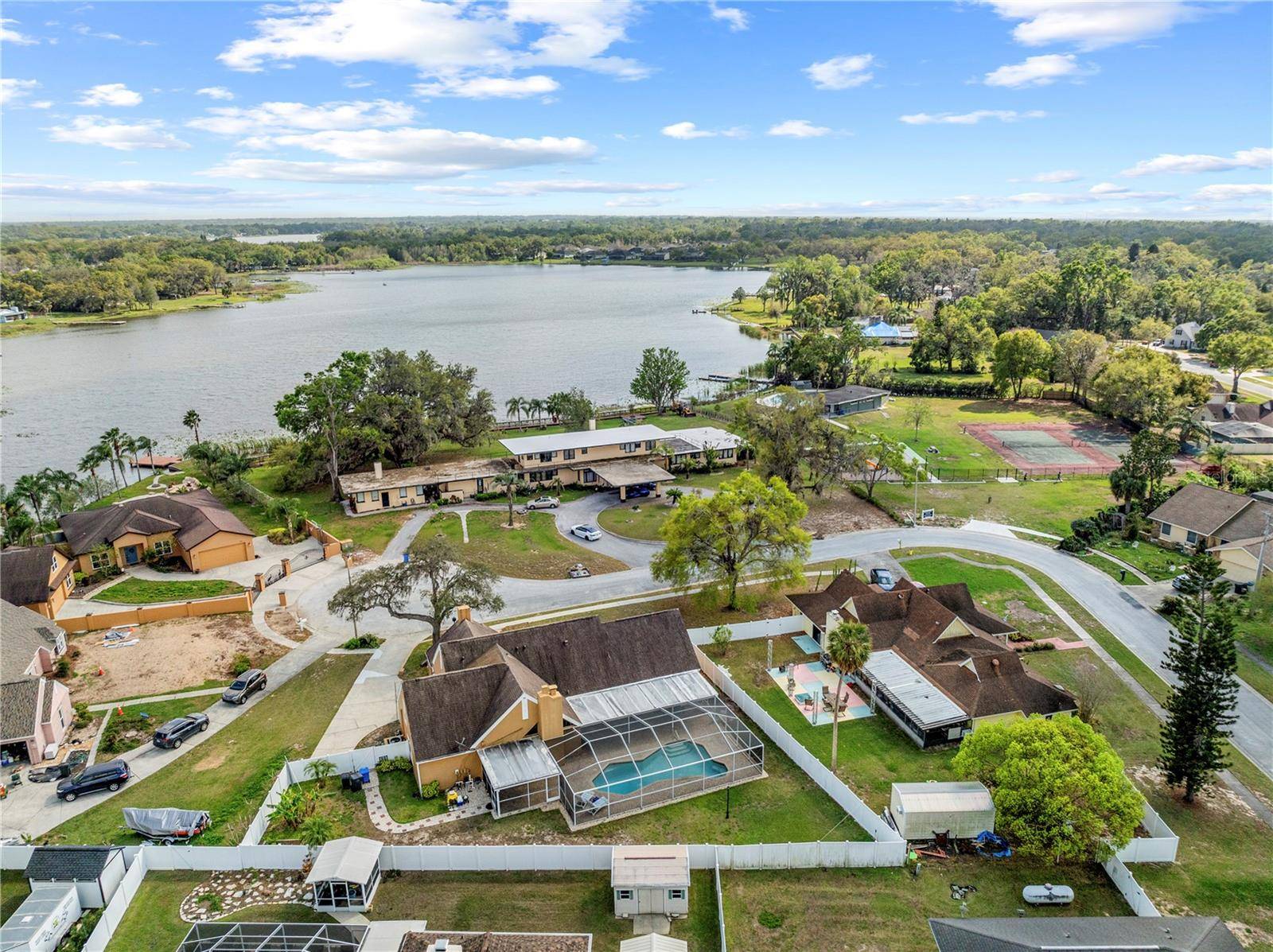 Seffner, FL 33584,2912 SPANIEL LN