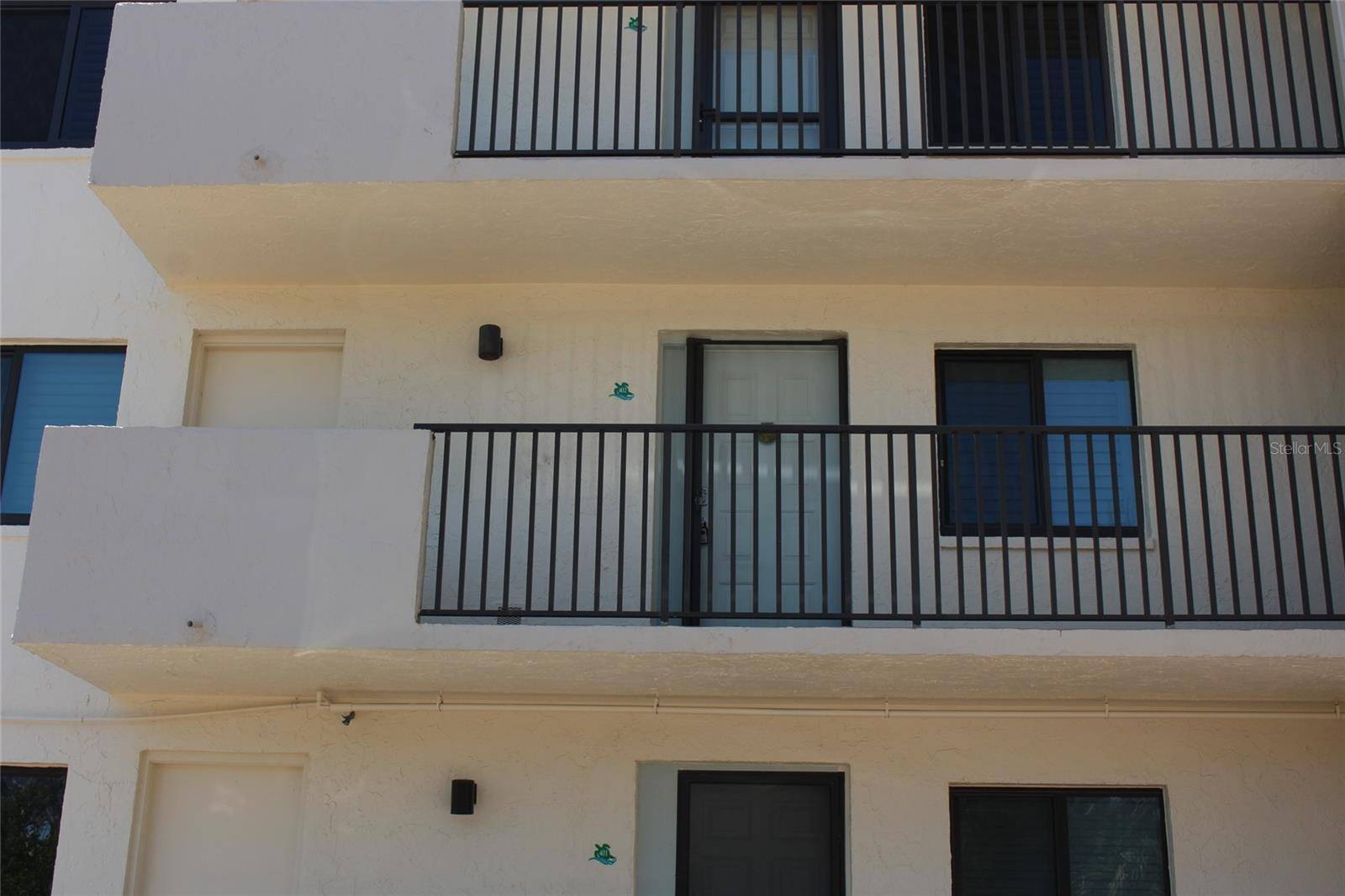 Sanibel, FL 33957,979 E GULF DR #D402