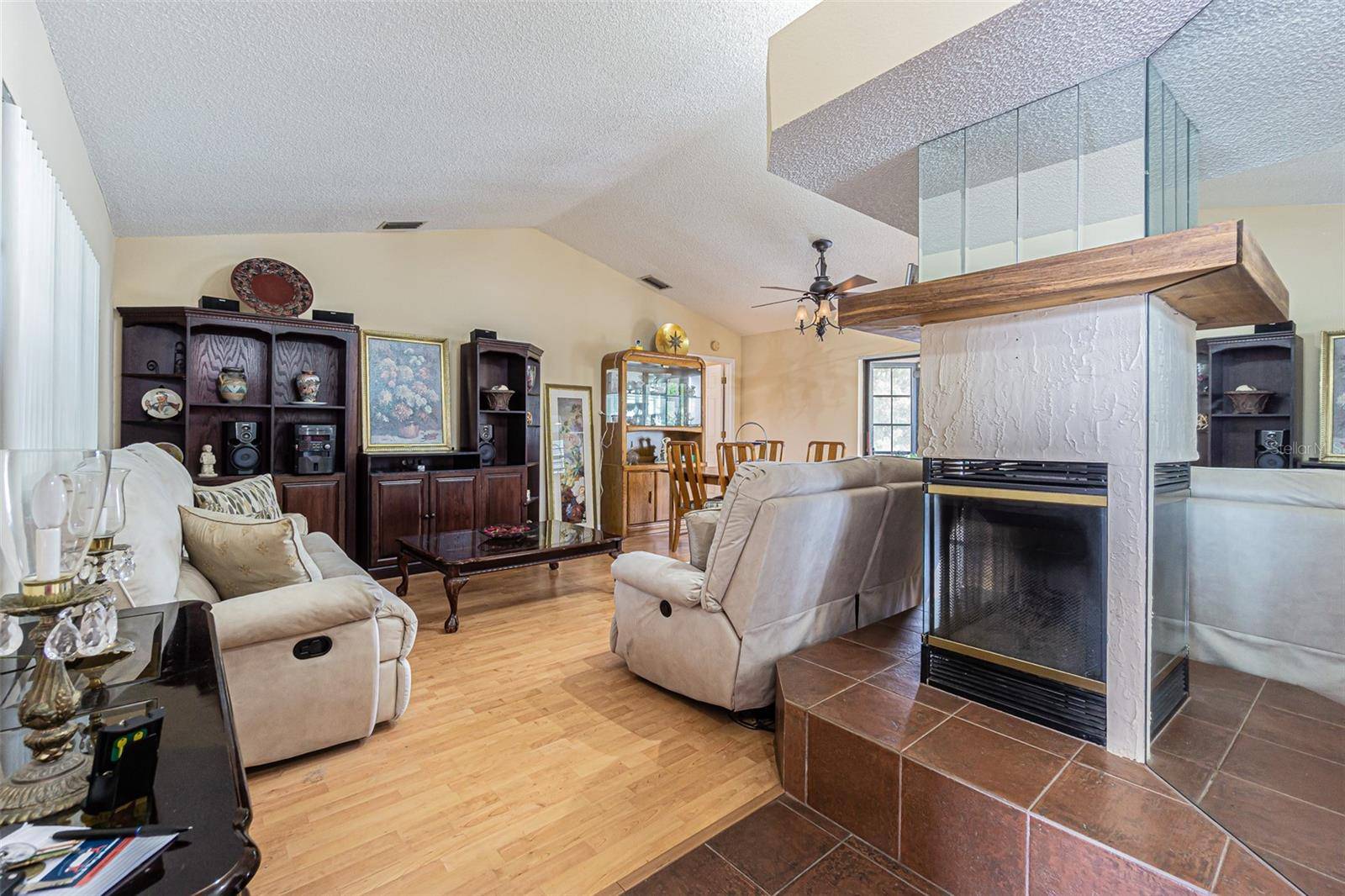 Holiday, FL 34691,1232 PERSIMMON DR
