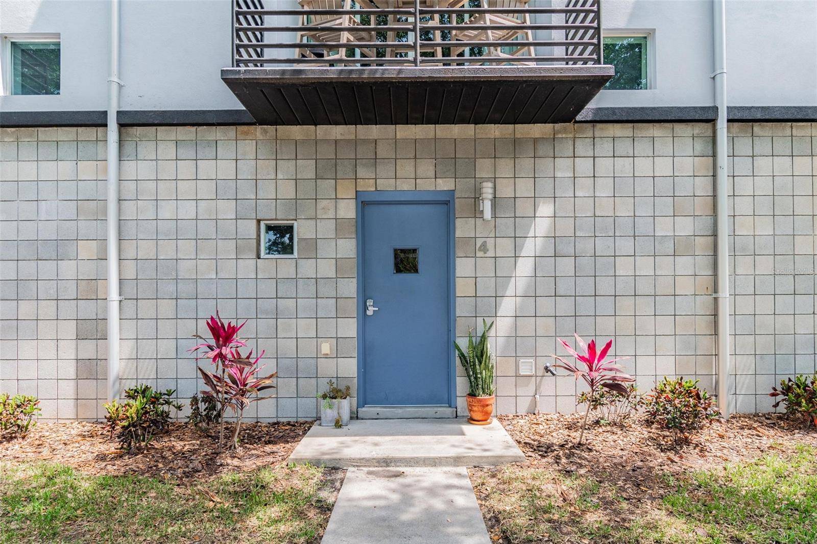 Tampa, FL 33611,5008 S MACDILL AVE #4