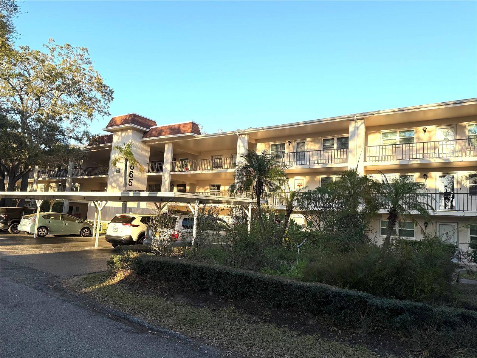 Dunedin, FL 34698,865 VIRGINIA CT #106