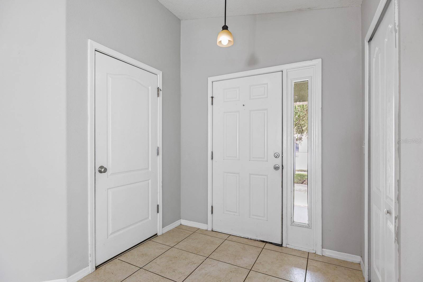Ruskin, FL 33573,7233 LUMBER PORT DR