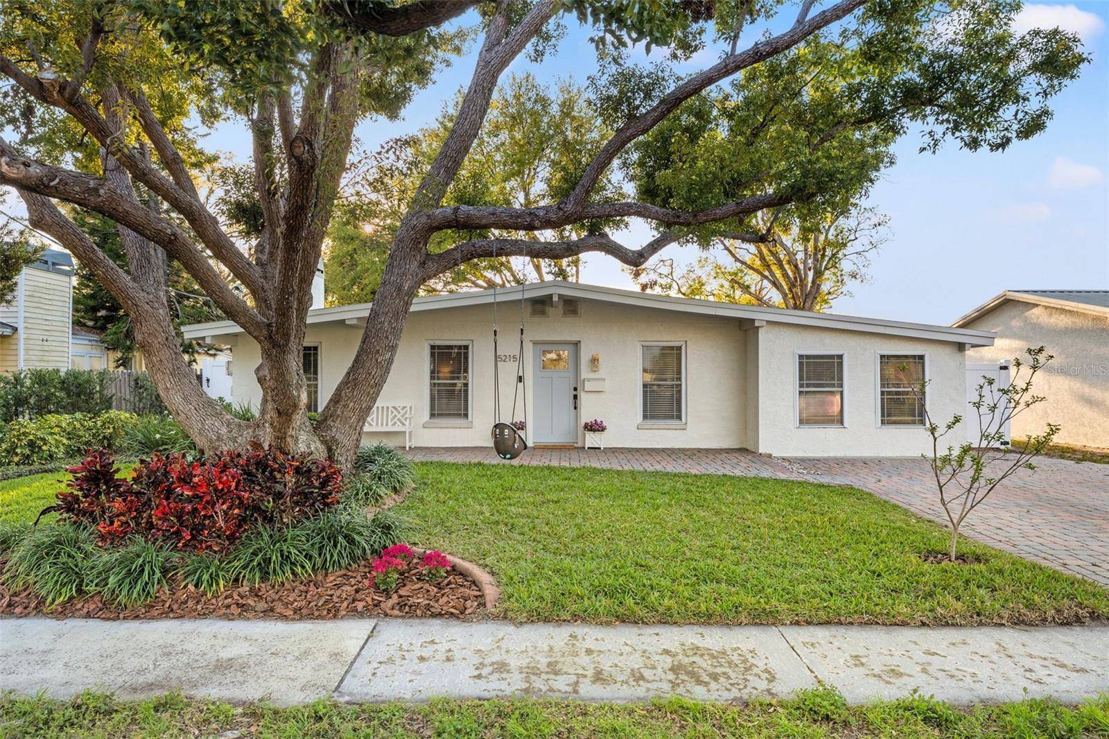 Tampa, FL 33611,5215 S QUINCY ST