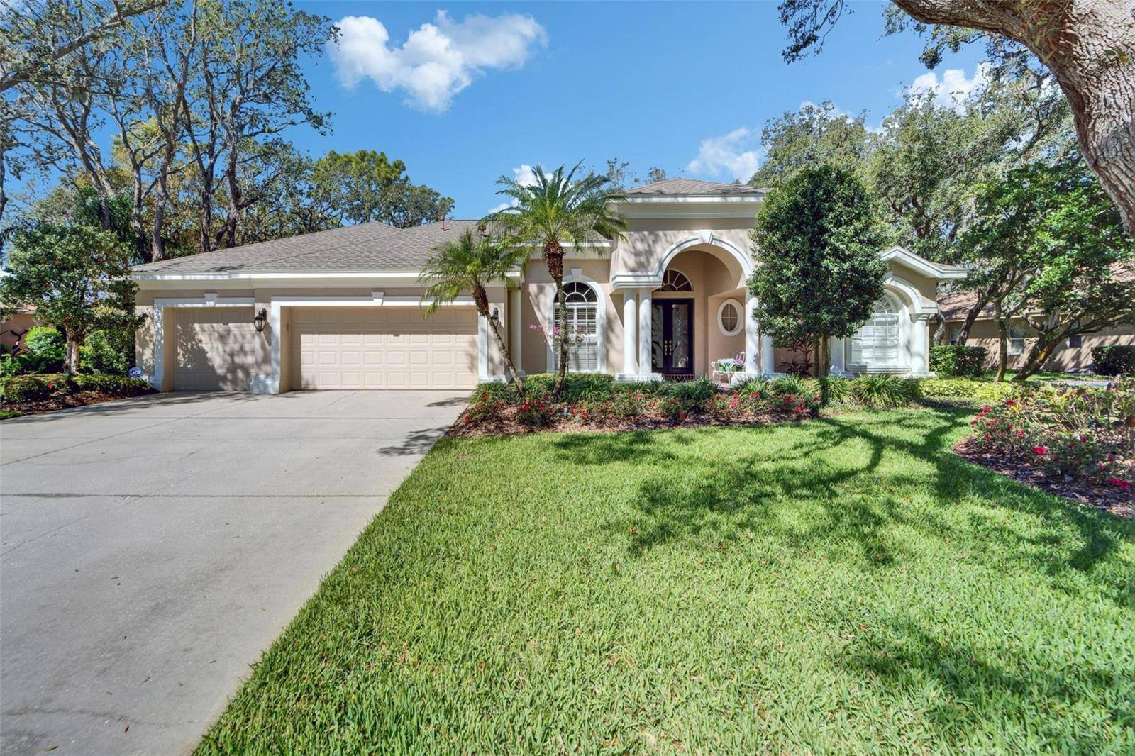 Lithia, FL 33547,5611 EAGLEGLEN PL