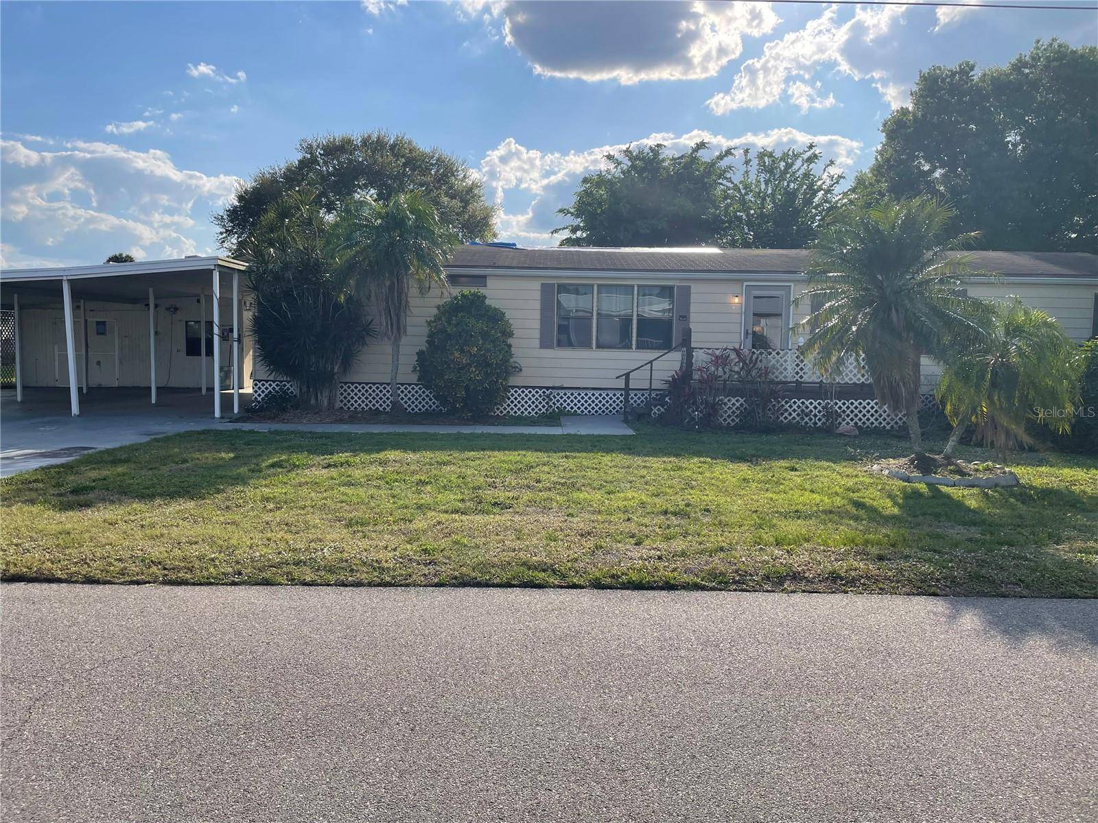 Okeechobee, FL 34974,1472 CHOBEE ST
