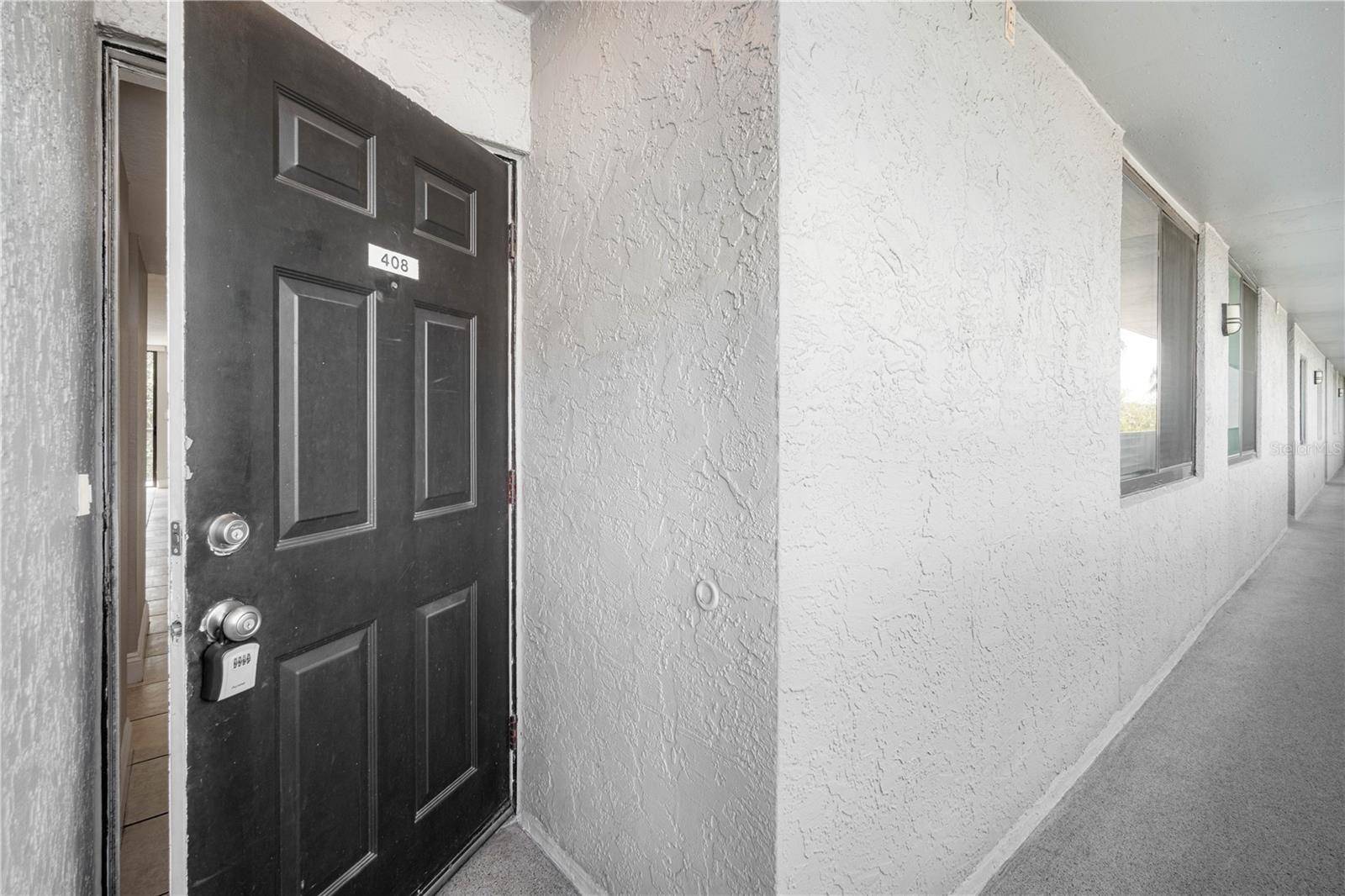 Tampa, FL 33602,201 W LAUREL ST #408