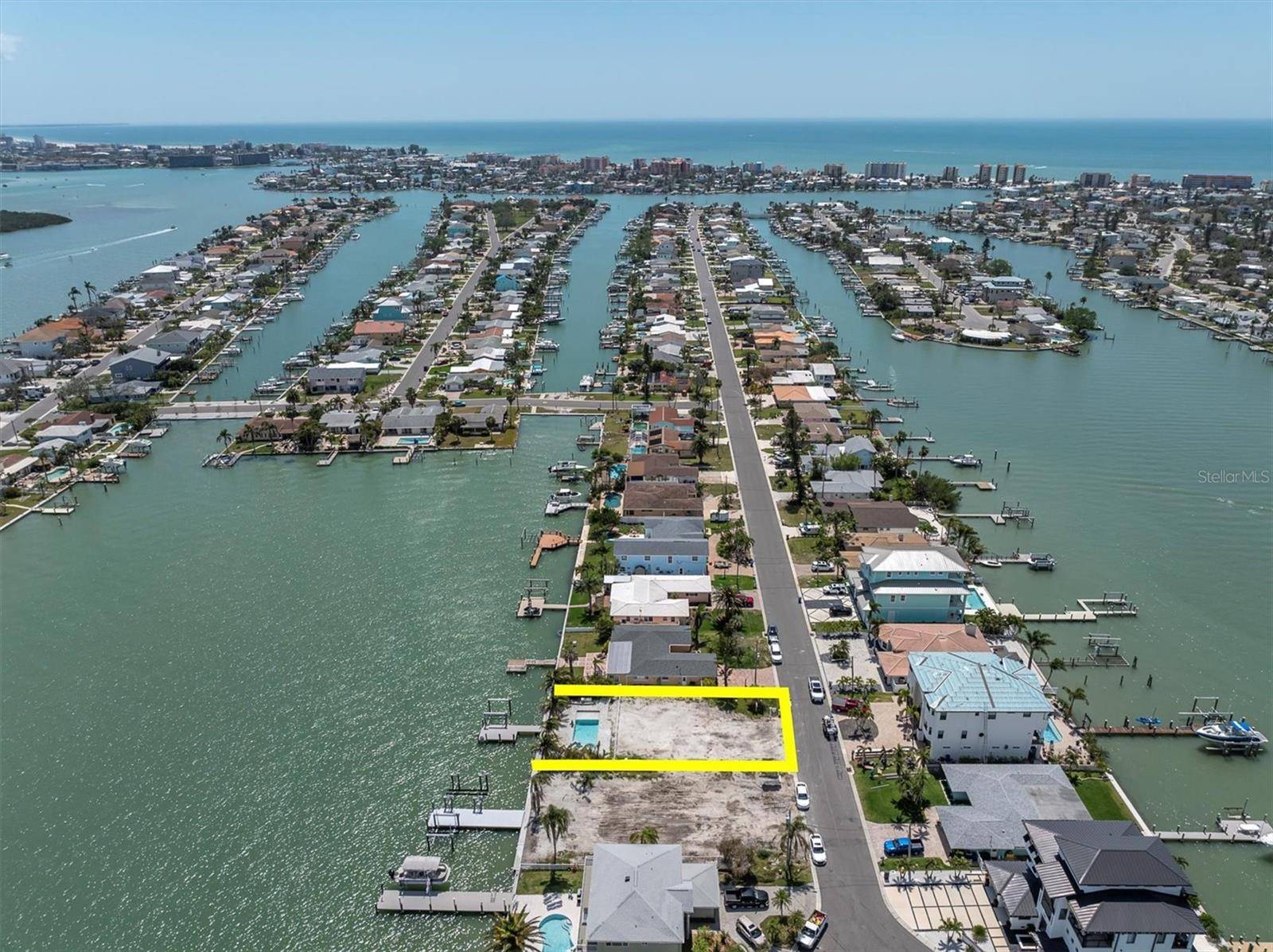 Madeira Beach, FL 33708,575 CRYSTAL DR