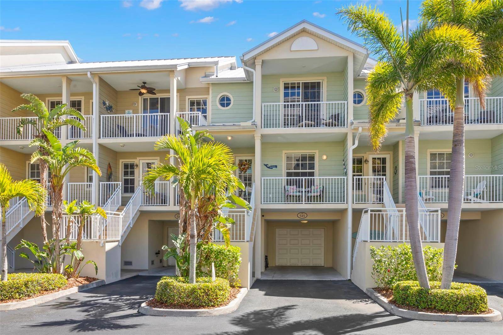 Ruskin, FL 33570,545 BAHIA BEACH BLVD