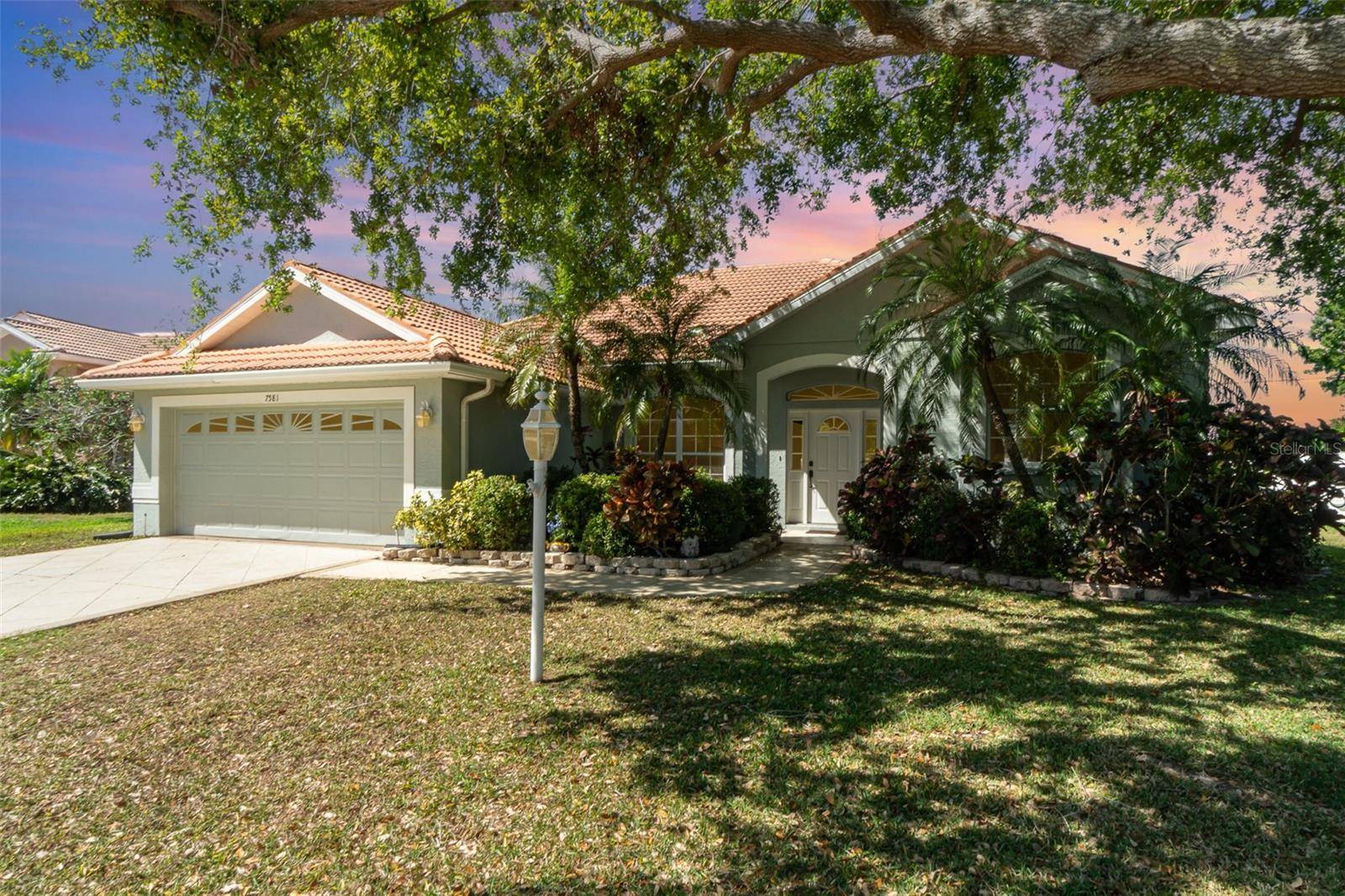 Sarasota, FL 34240,7581 PALMER GLEN CIR