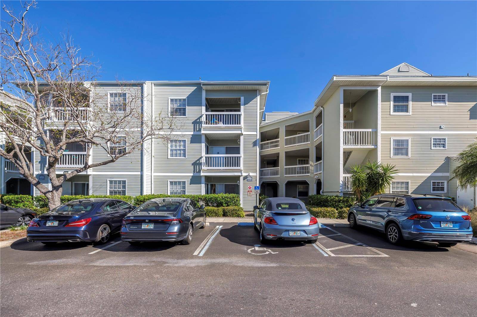 St Petersburg, FL 33710,6826 STONES THROW CIR N #11104