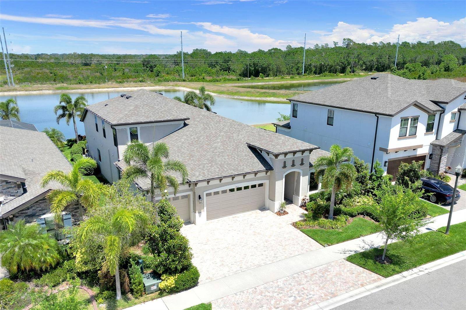 Lithia, FL 33547,14610 RED CASTLE AVE