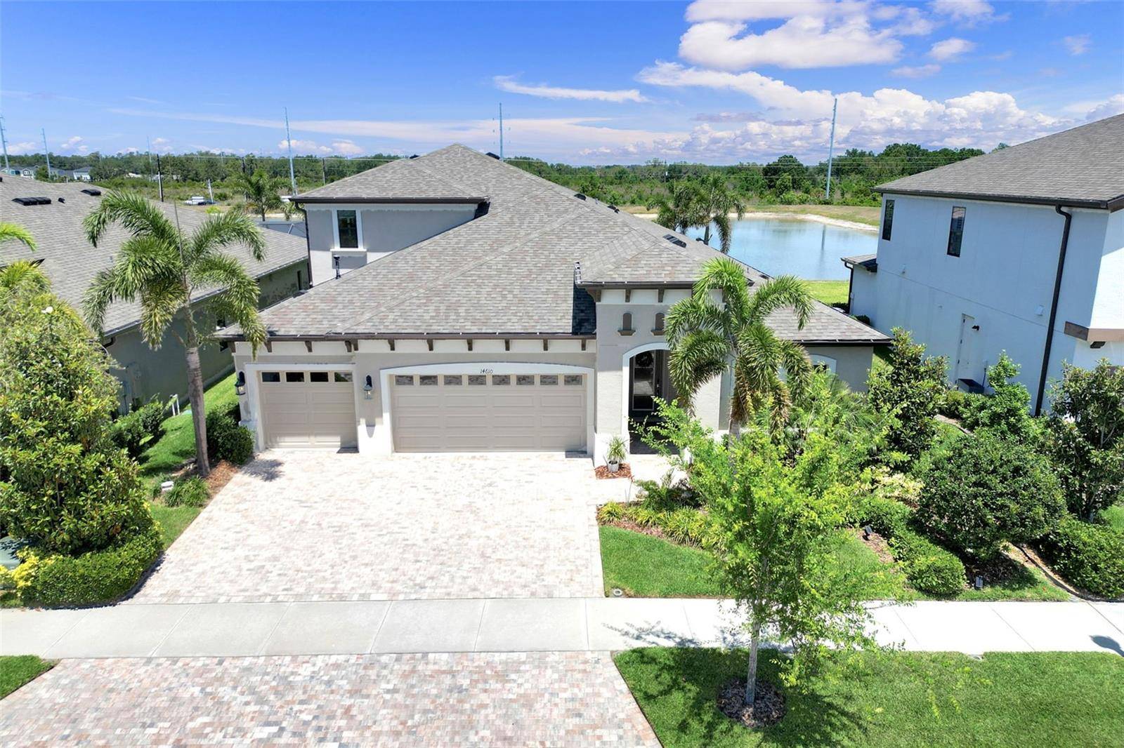 Lithia, FL 33547,14610 RED CASTLE AVE