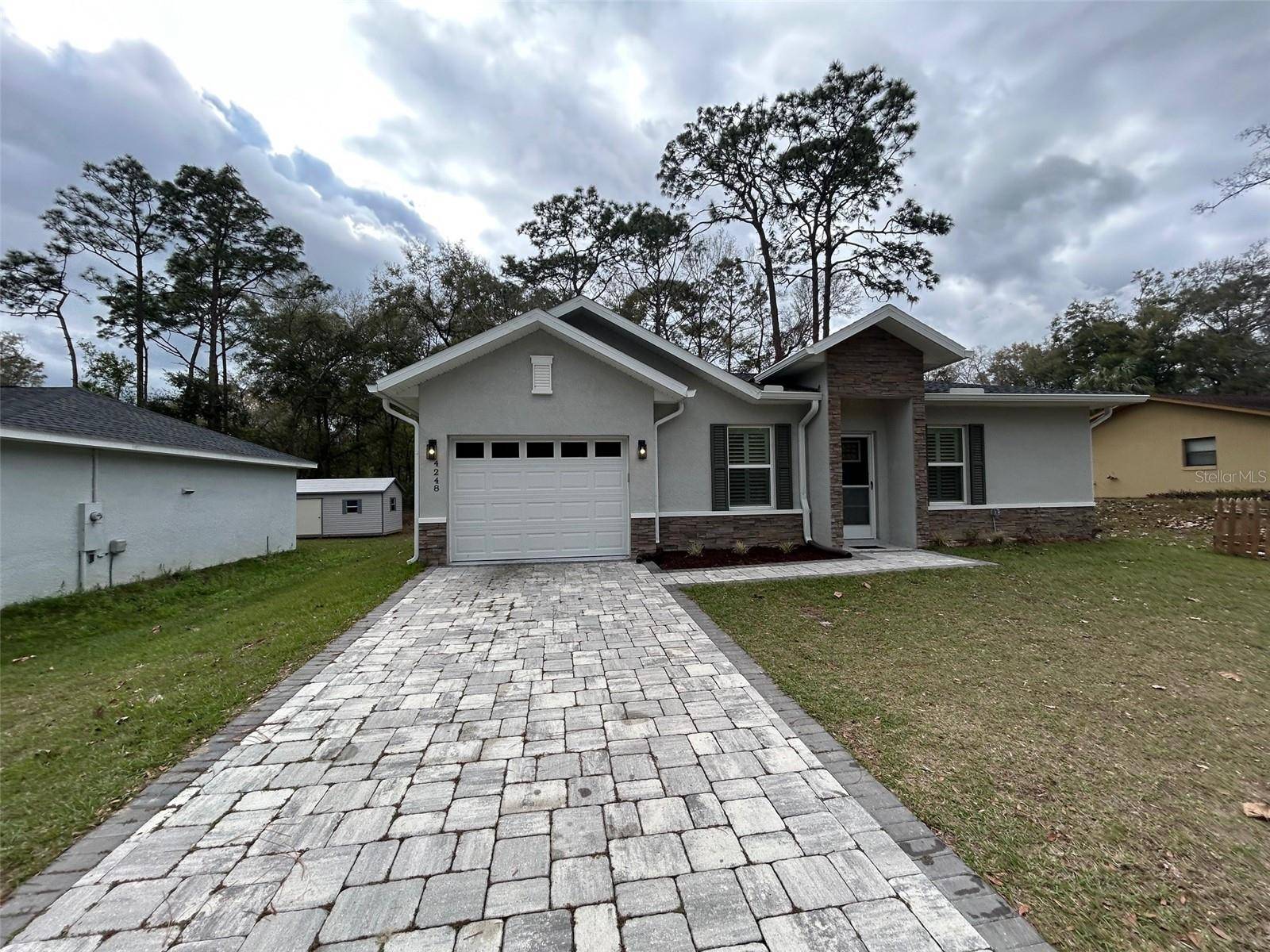 Inverness, FL 34452,4248 S APOPKA AVE