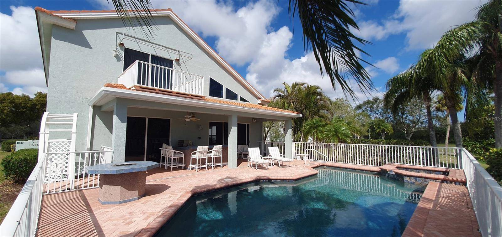 Seminole, FL 33777,7279 MAIDENCANE CT