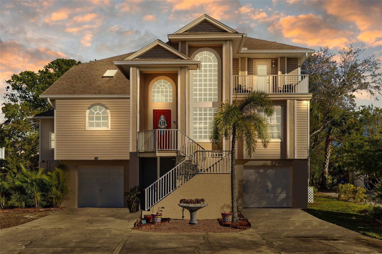 Holiday, FL 34691,3114 BLUFF BLVD