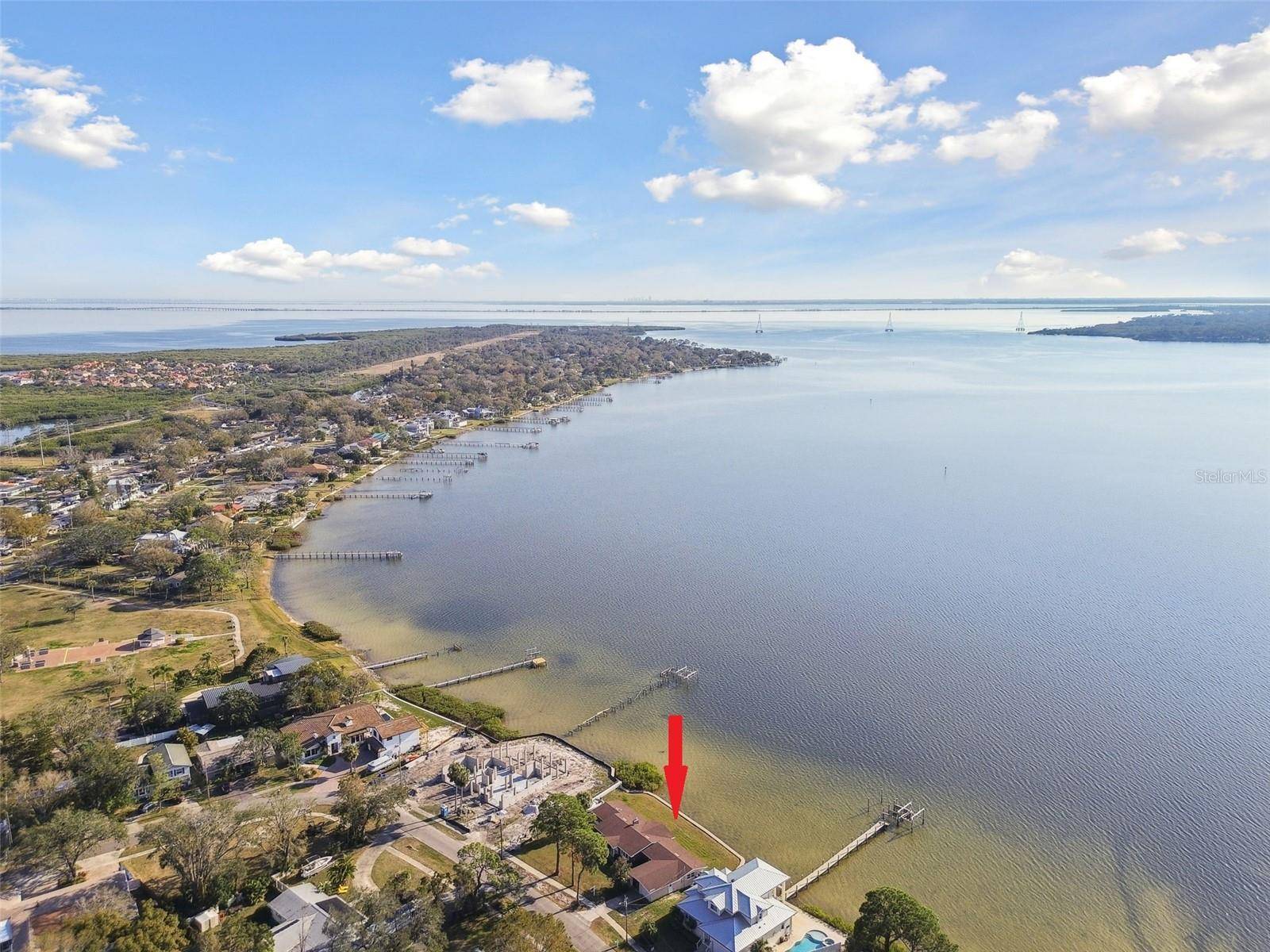 Oldsmar, FL 34677,116 SHORE DRIVE PL