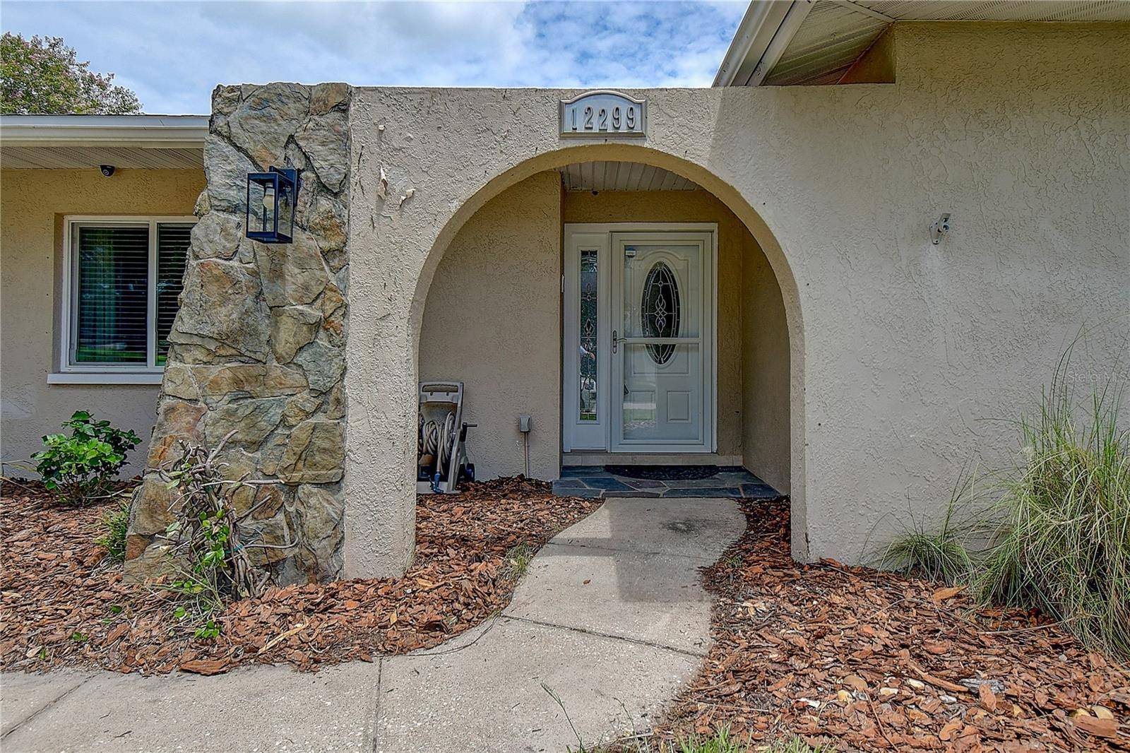 Seminole, FL 33772,12299 91ST AVE N