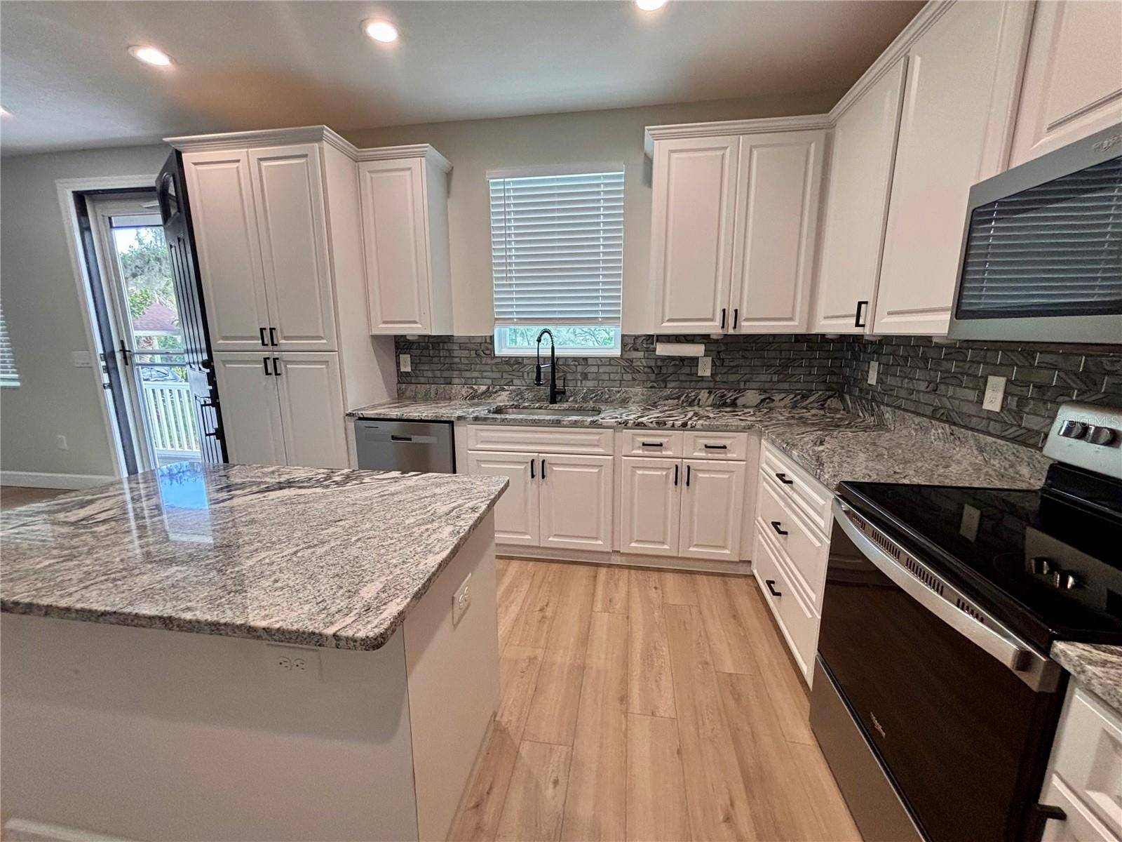 Tampa, FL 33604,3414 RIVERVIEW DR