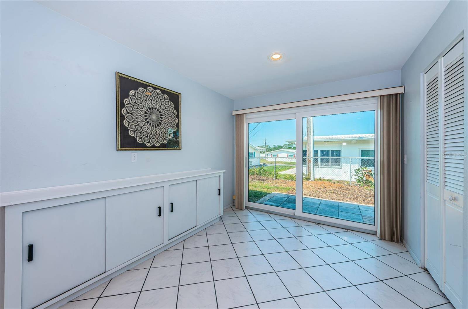 Seminole, FL 33776,9214 MISSION OAKS BLVD