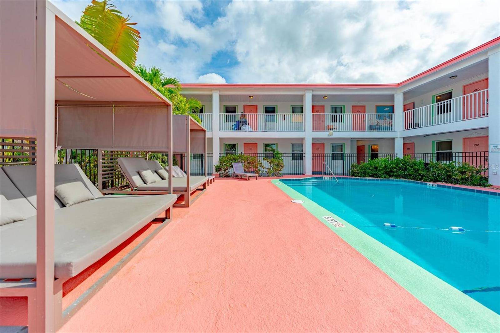 Clearwater Beach, FL 33767,333 HAMDEN DR
