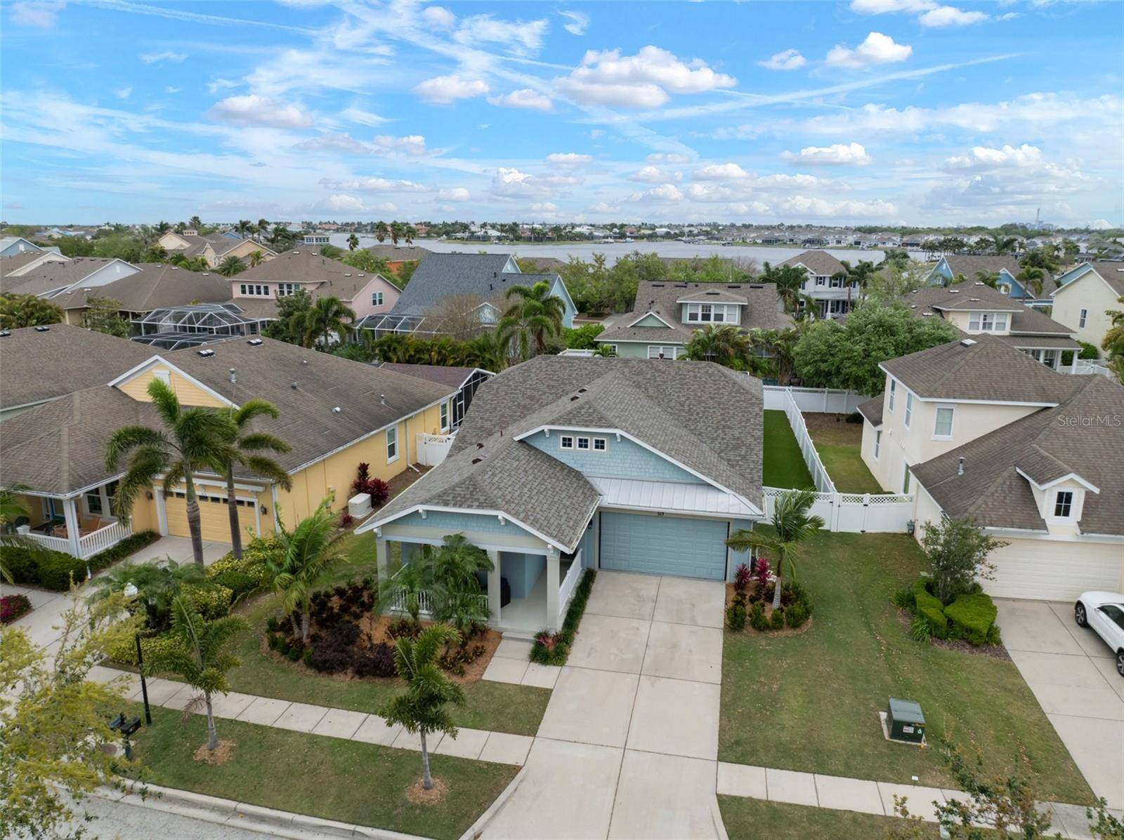 Apollo Beach, FL 33572,513 MANNS HARBOR DR