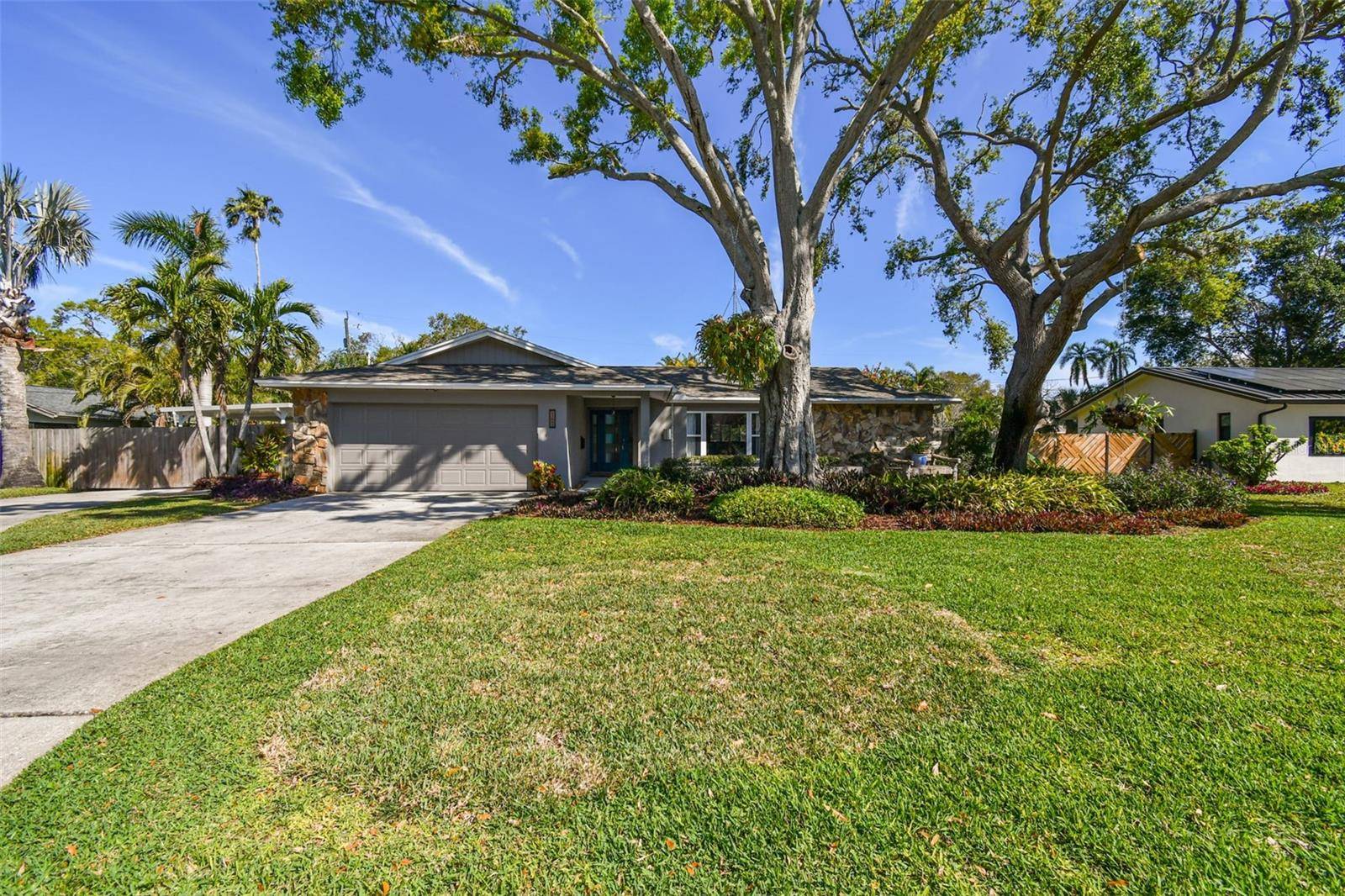 St Petersburg, FL 33705,143 58TH AVE S