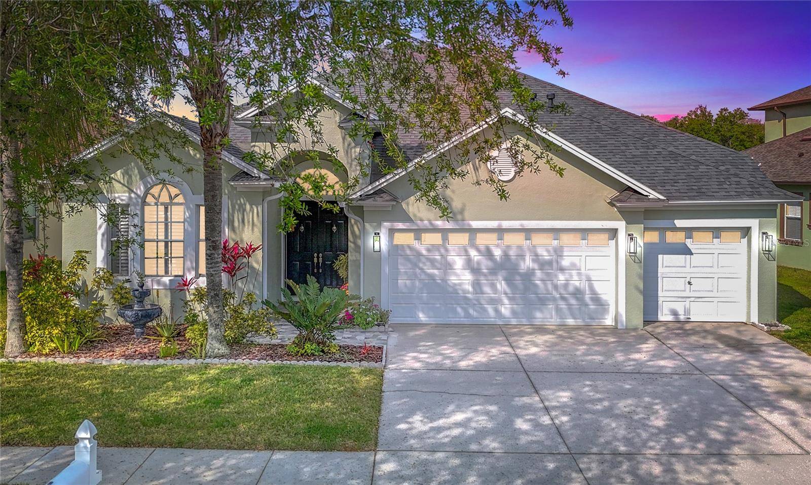 Lutz, FL 33558,2327 SHIRECREST COVE WAY