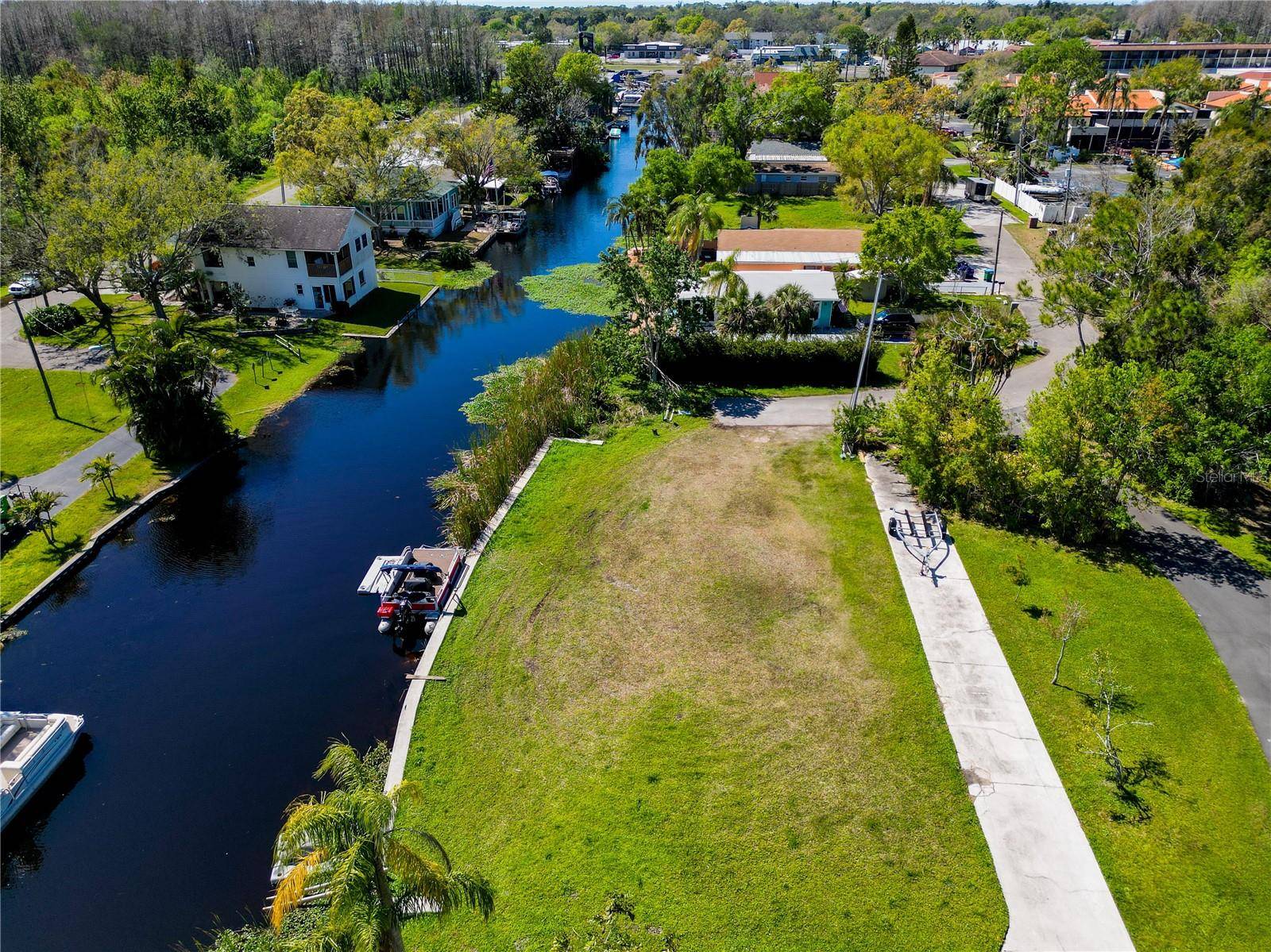 Palm Harbor, FL 34684,4233 LAKE AVE