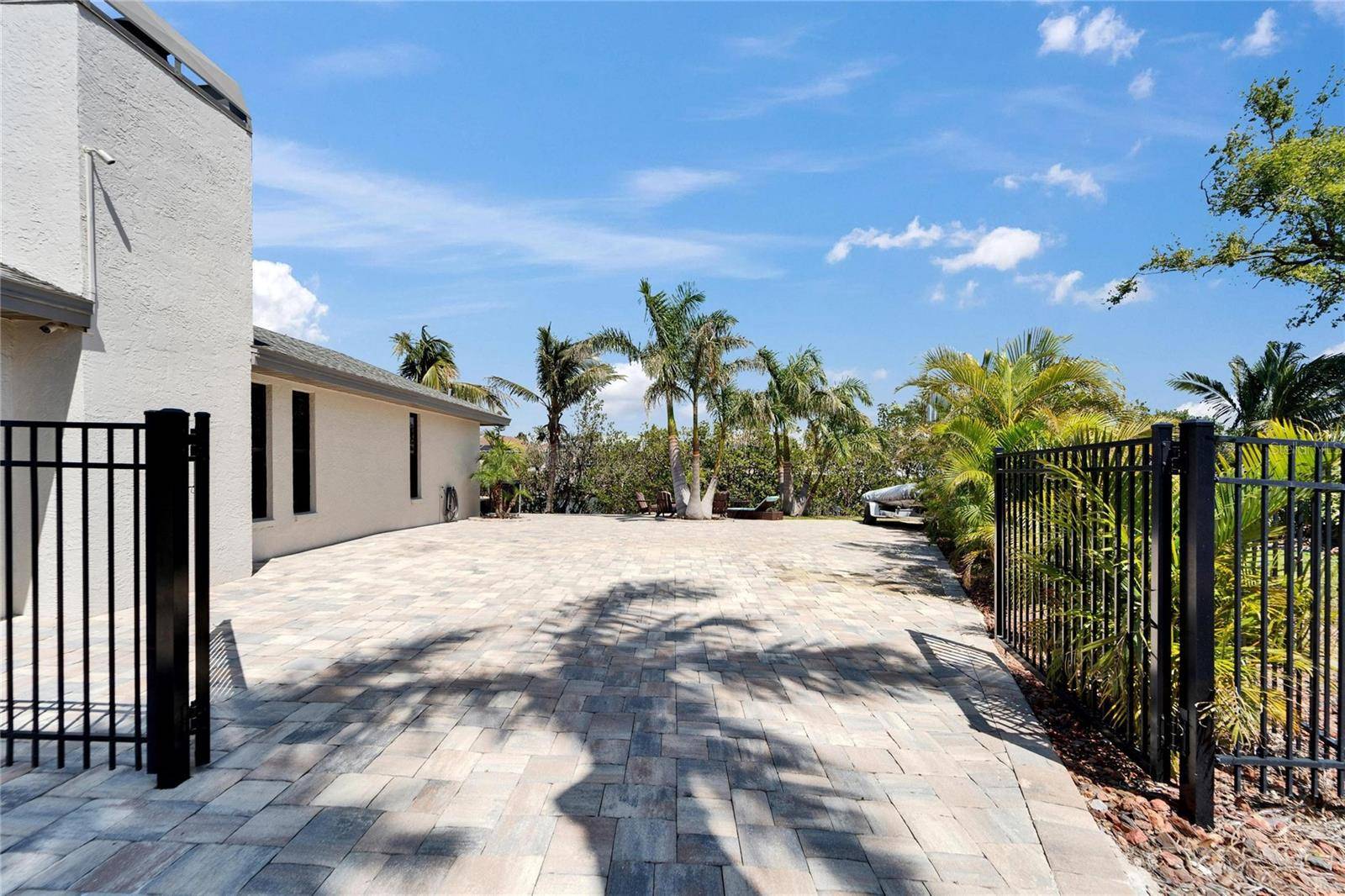 Apollo Beach, FL 33572,6614 BLACKFIN WAY