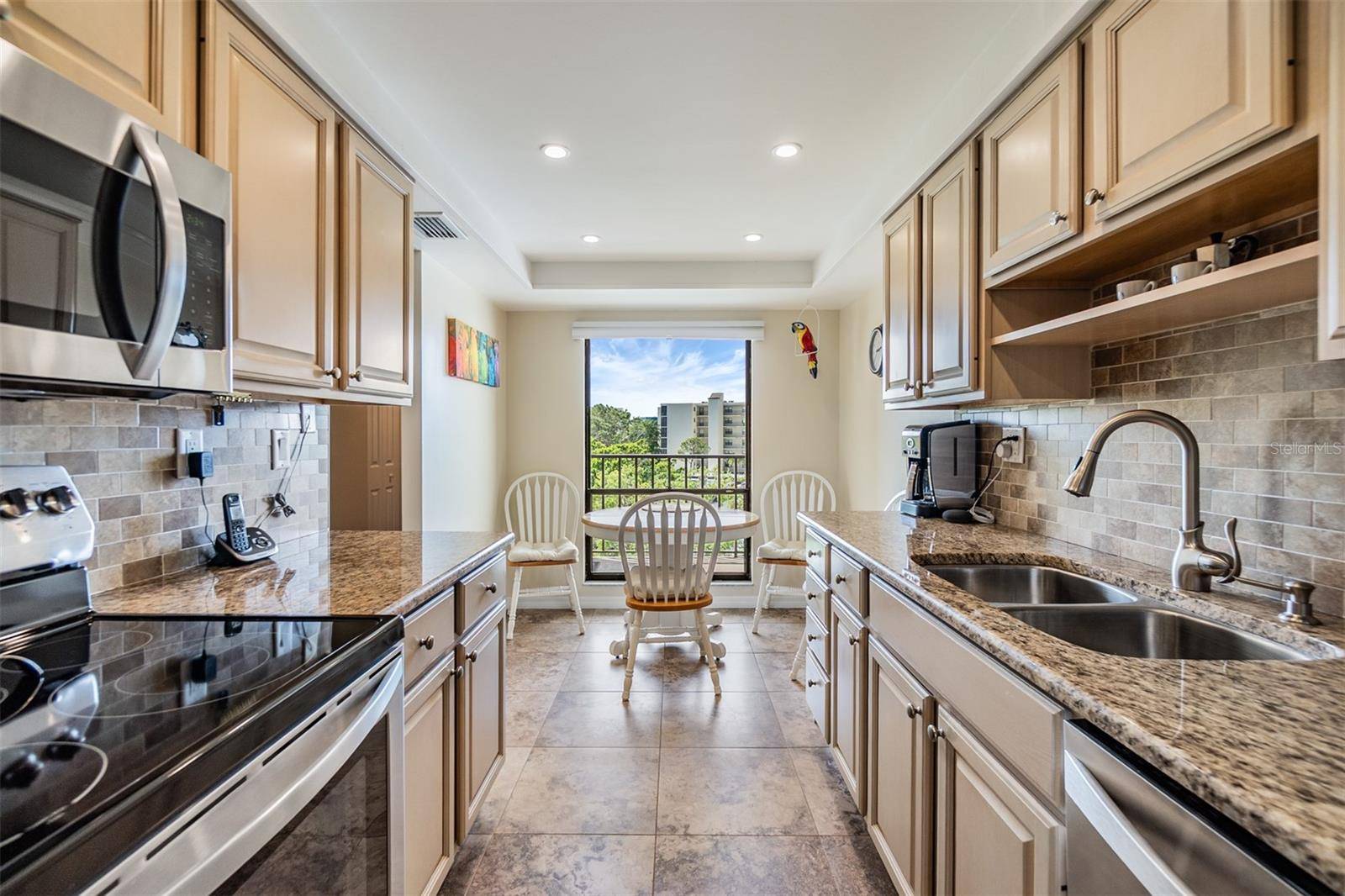 Clearwater, FL 33760,2700 COVE CAY DR #5-G
