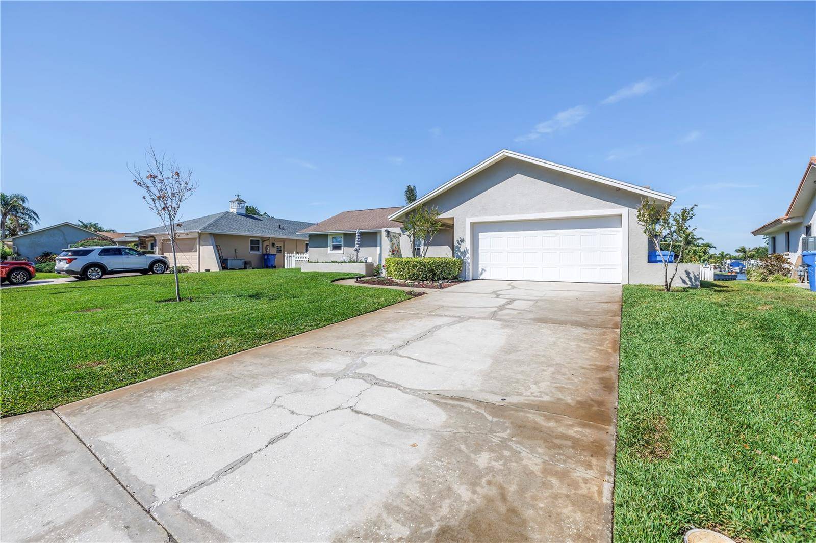 St Petersburg, FL 33703,5208 DENVER ST NE