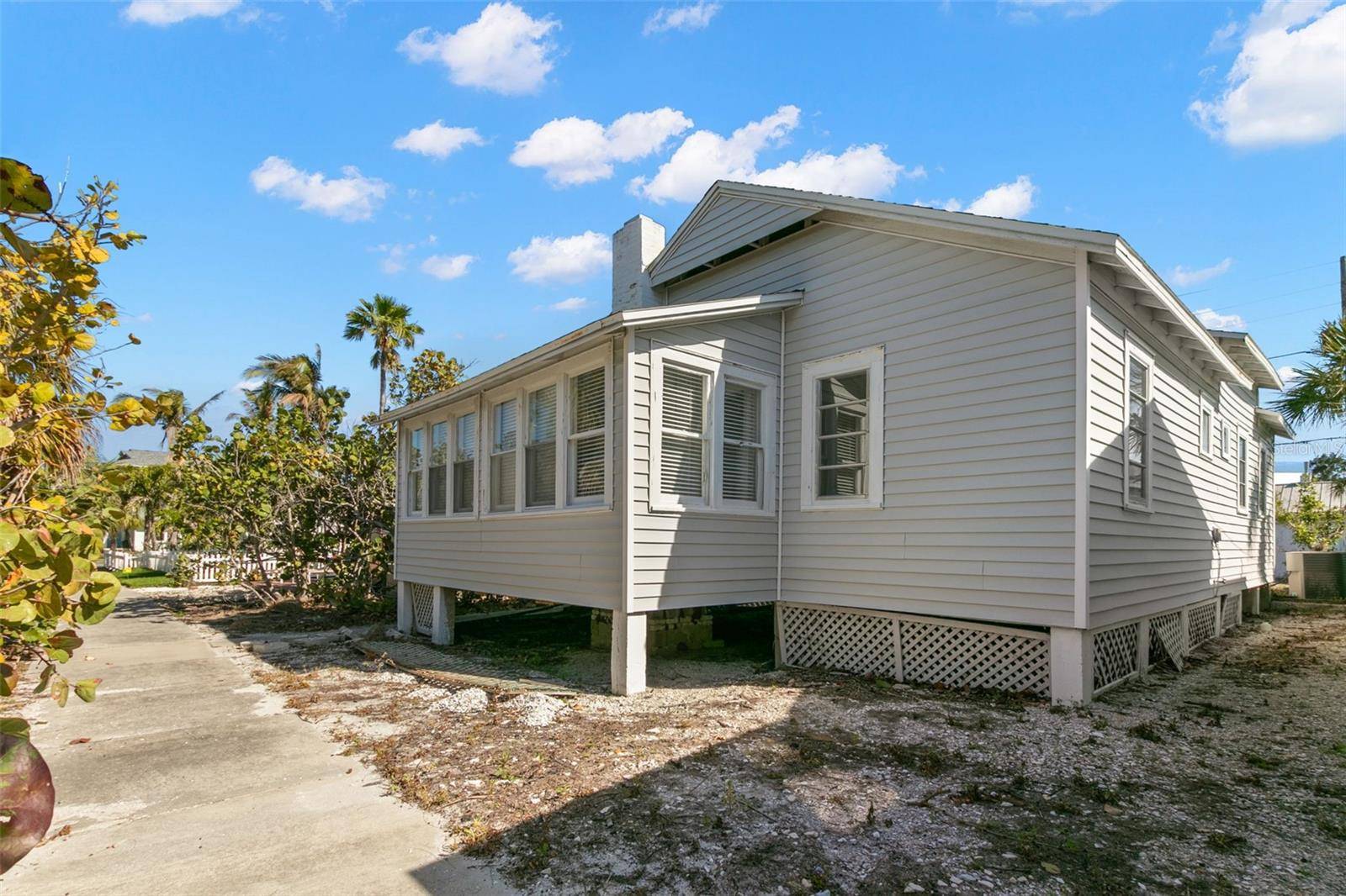 Treasure Island, FL 33706,12404 SUNSHINE LN