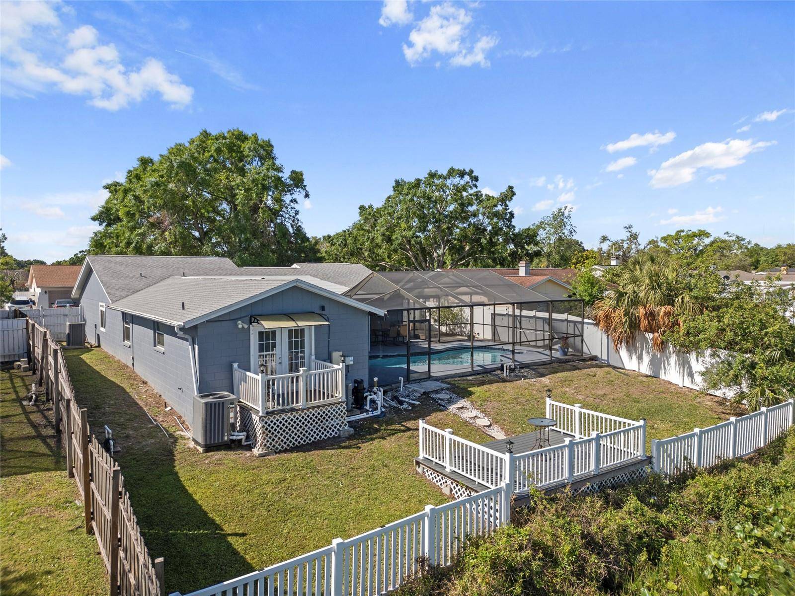 Tampa, FL 33615,8024 TIMBERLANE DR