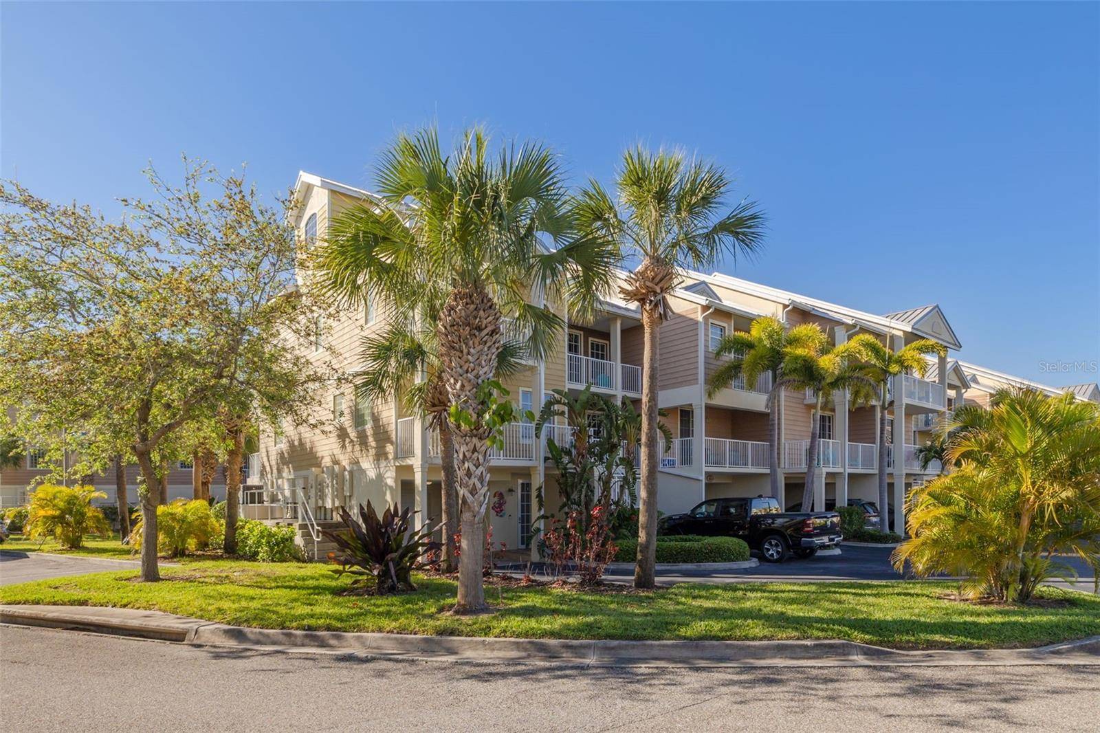 Ruskin, FL 33570,418 BAHIA BEACH BLVD