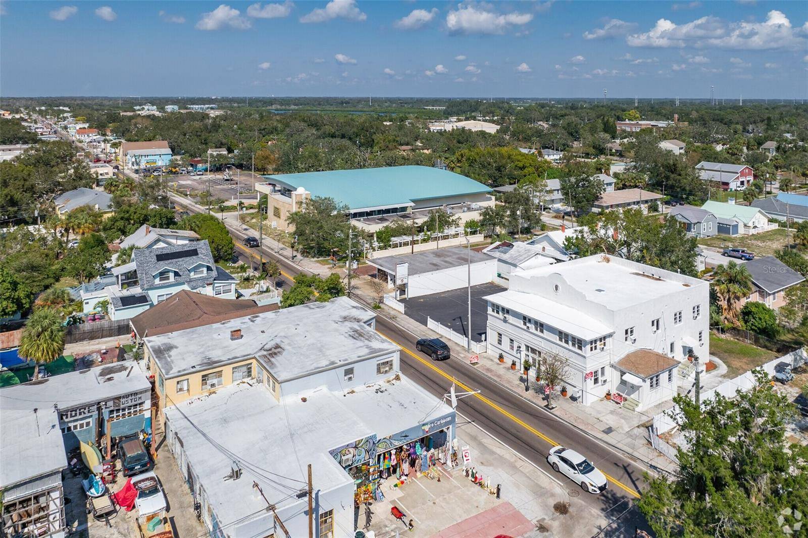 Tarpon Springs, FL 34689,218 N PINELLAS AVE