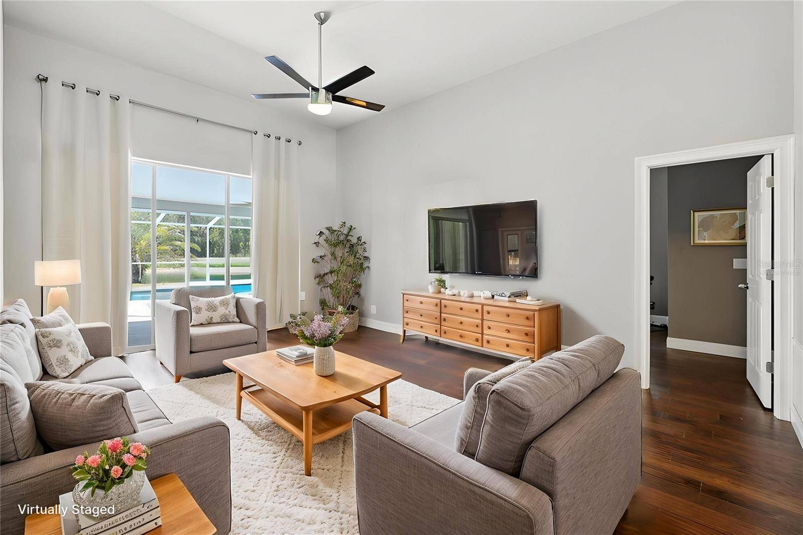 Tarpon Springs, FL 34688,954 COBBLESTONE LN