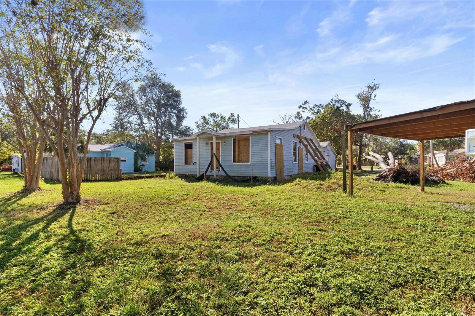 St Petersburg, FL 33714,4716 IRIS ST N