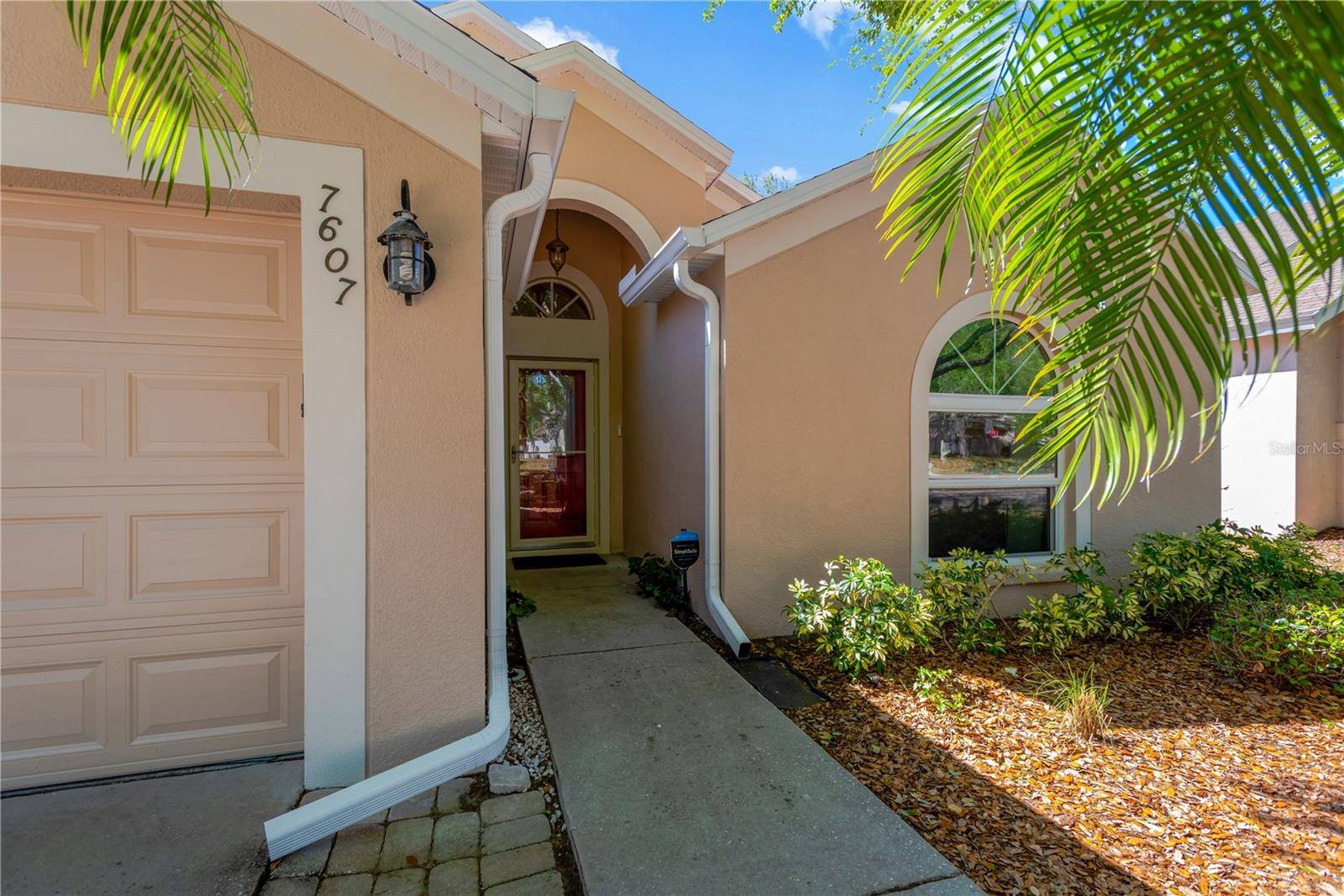 Apollo Beach, FL 33572,7607 WILTSHIRE PARK PL