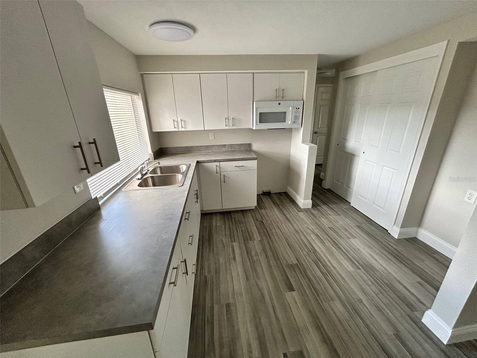 Holiday, FL 34691,3341 WILTSHIRE DR
